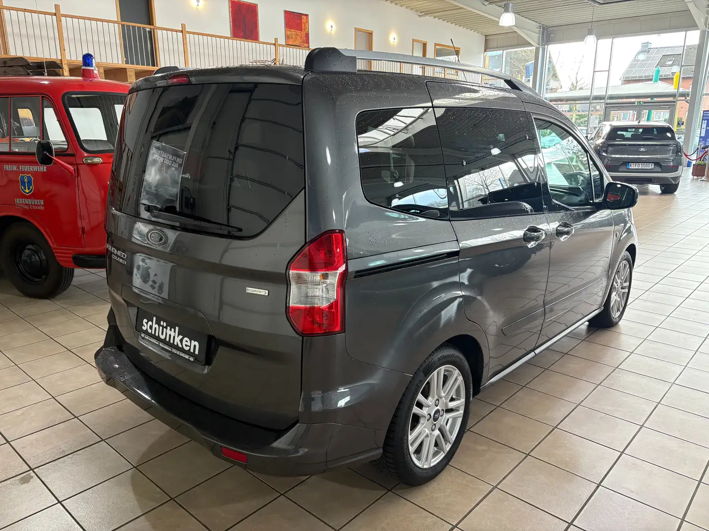 Ford Tourneo Courier 1.0 EcoBoost Titanium Tele BT, GRA, WiPa, ALU Gris - 2