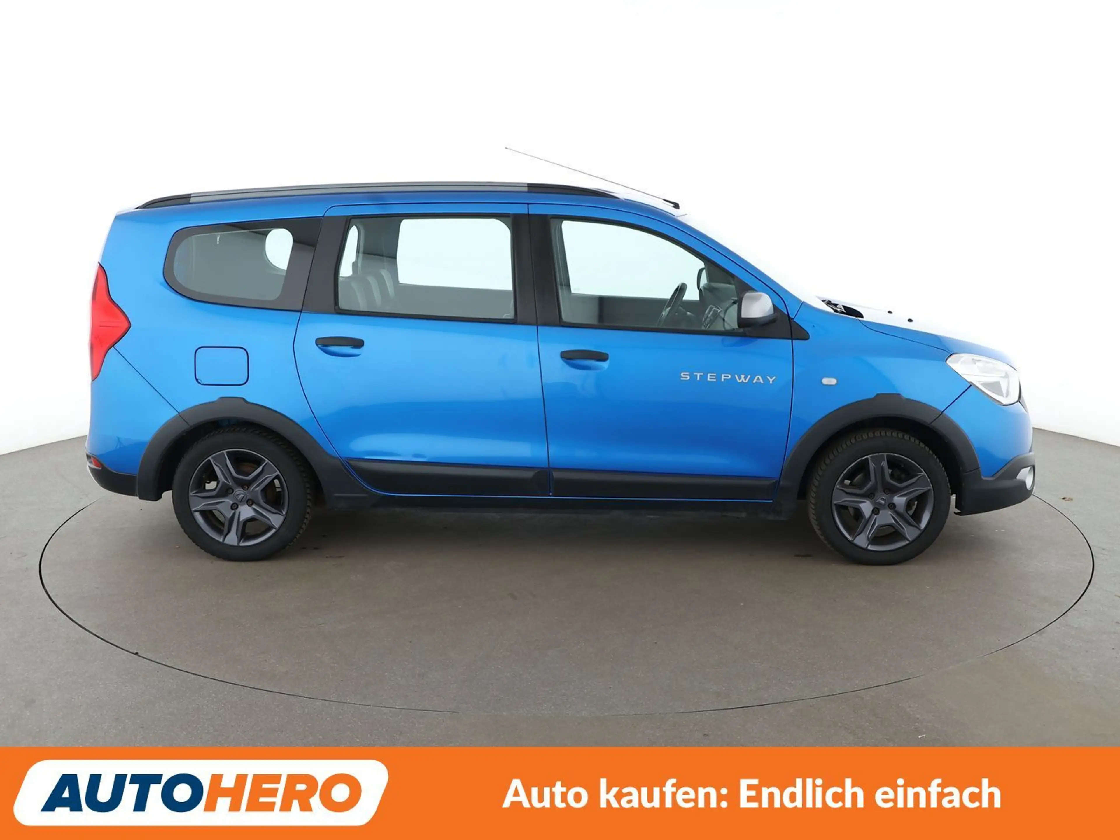 Dacia Lodgy 1.2 TCe Stepway Celebration *NAVI*TEMPO*PDC*KLIMA* — photo 7
