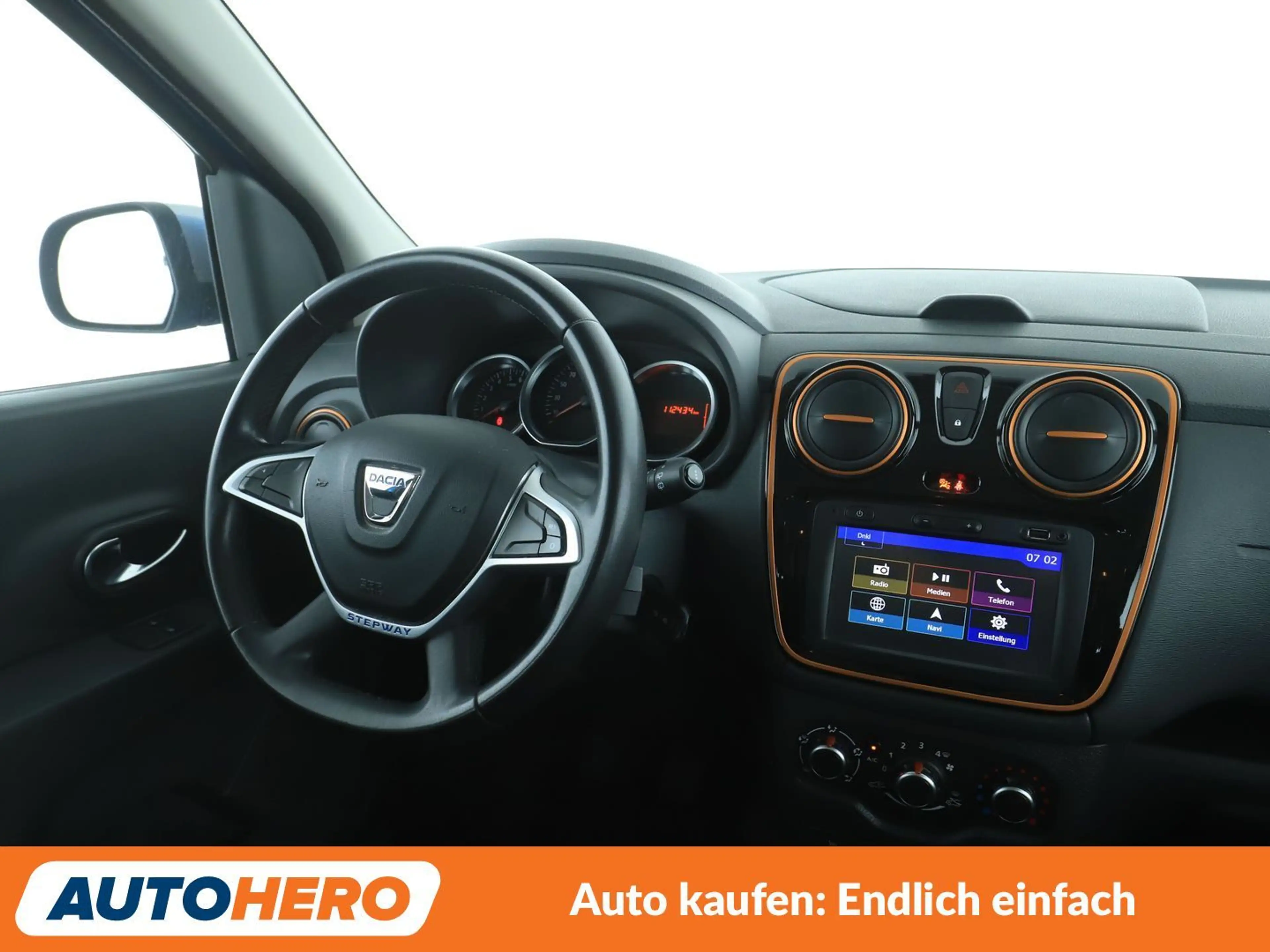 Dacia Lodgy 1.2 TCe Stepway Celebration *NAVI*TEMPO*PDC*KLIMA* — photo 13