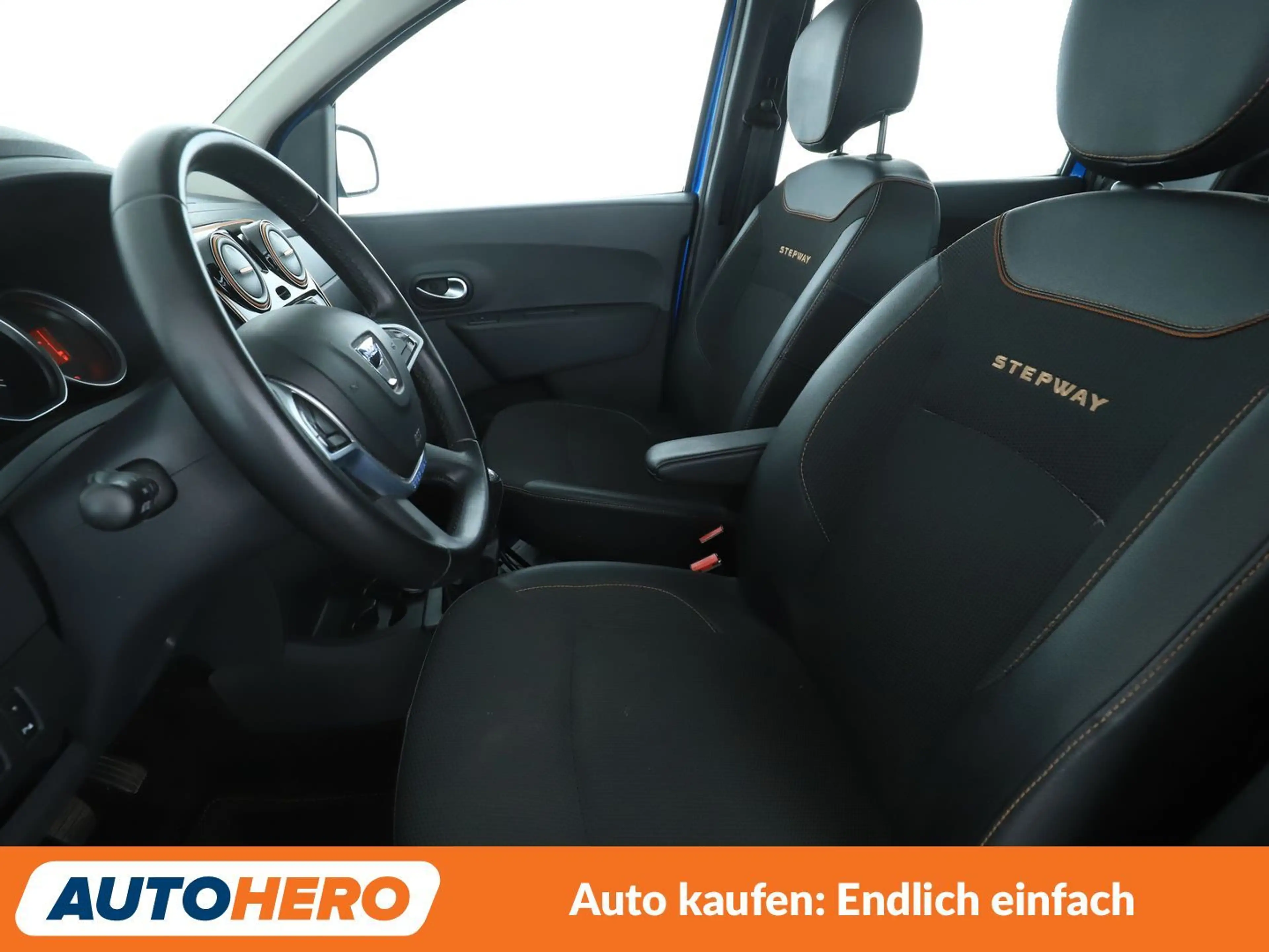 Dacia Lodgy 1.2 TCe Stepway Celebration *NAVI*TEMPO*PDC*KLIMA* — photo 10