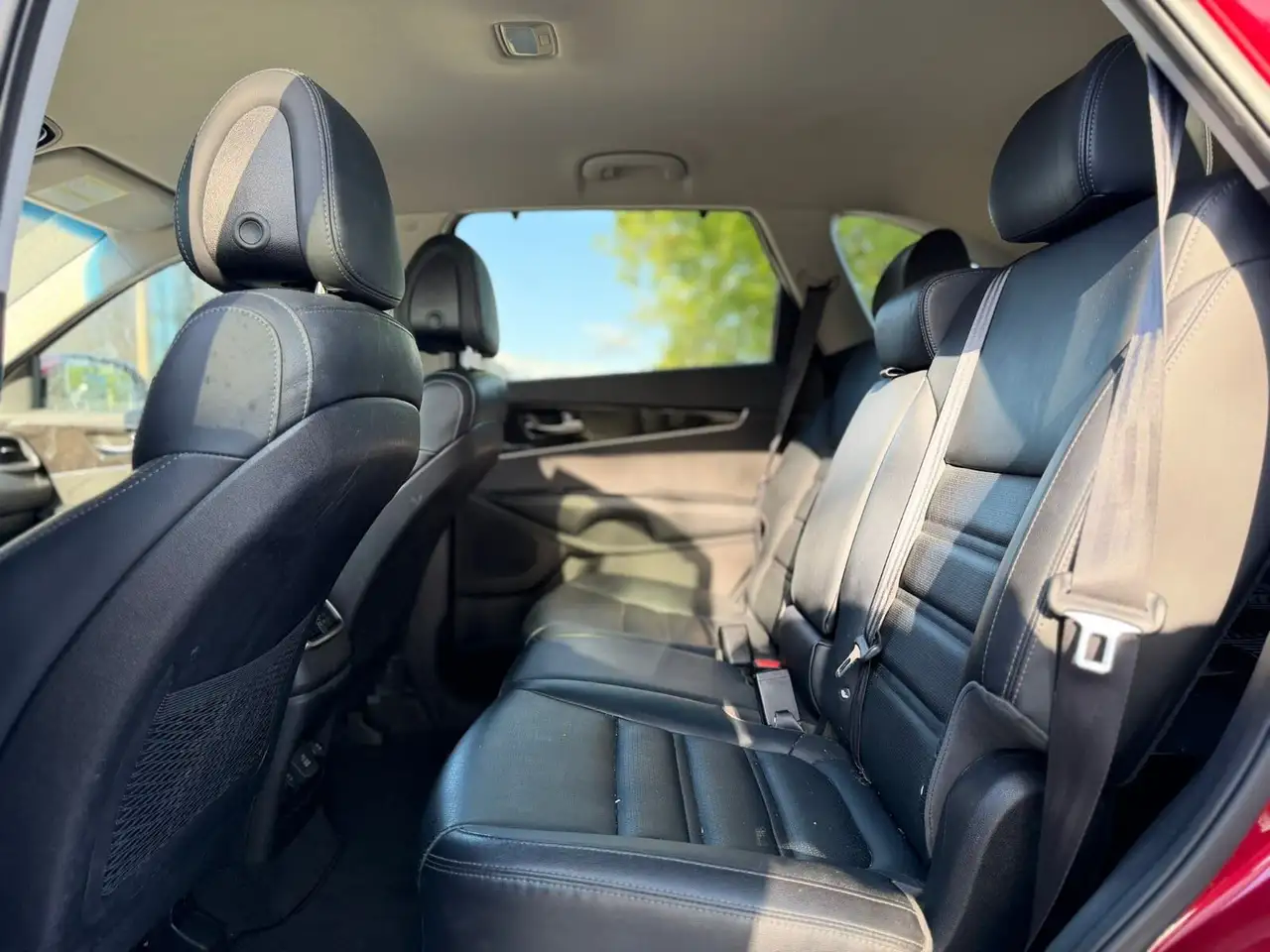 Kia Sorento photo Kia Sorento