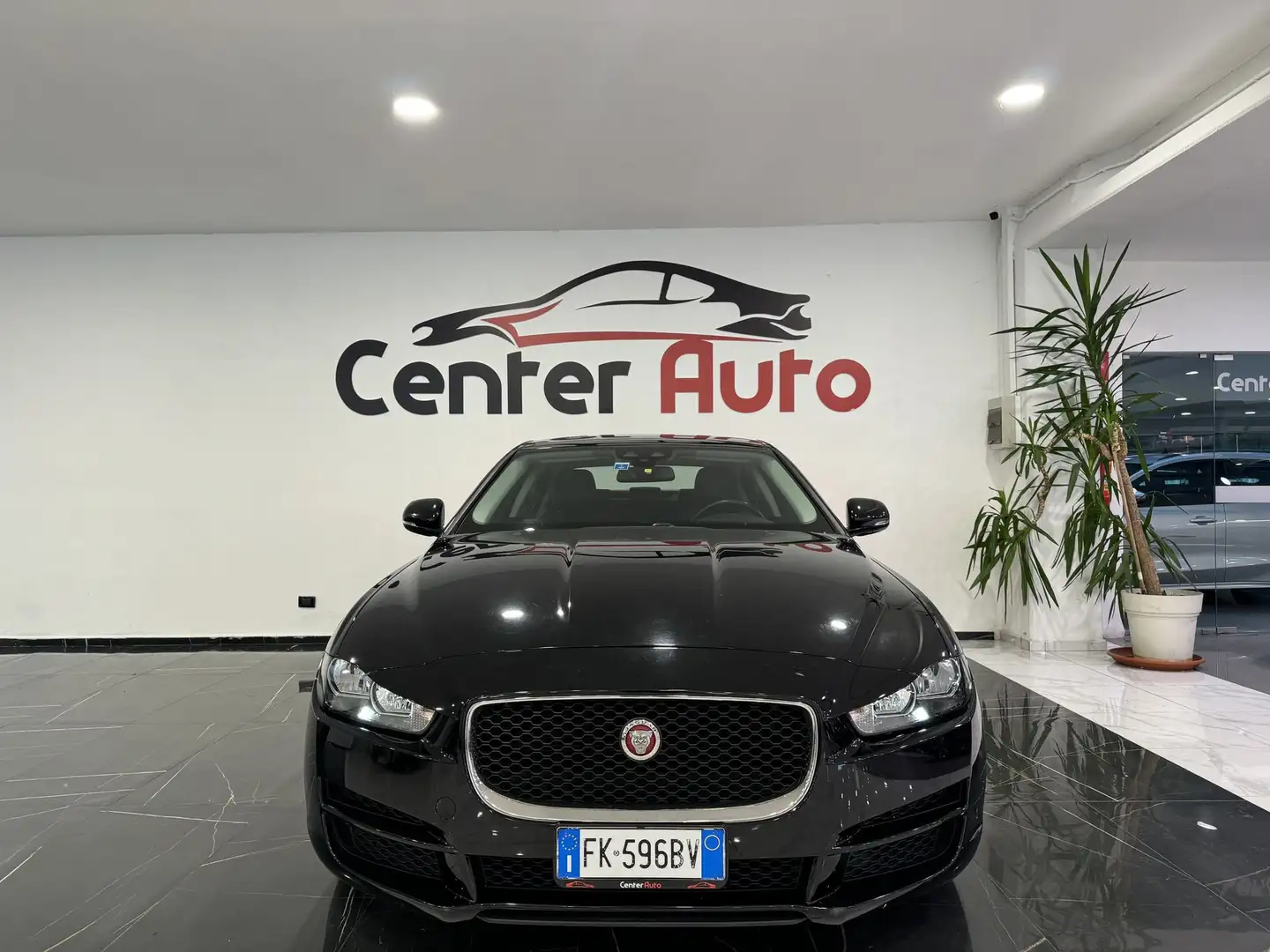 Jaguar XE XE 2.0 D 180 CV AWD aut. Prestige - 2
