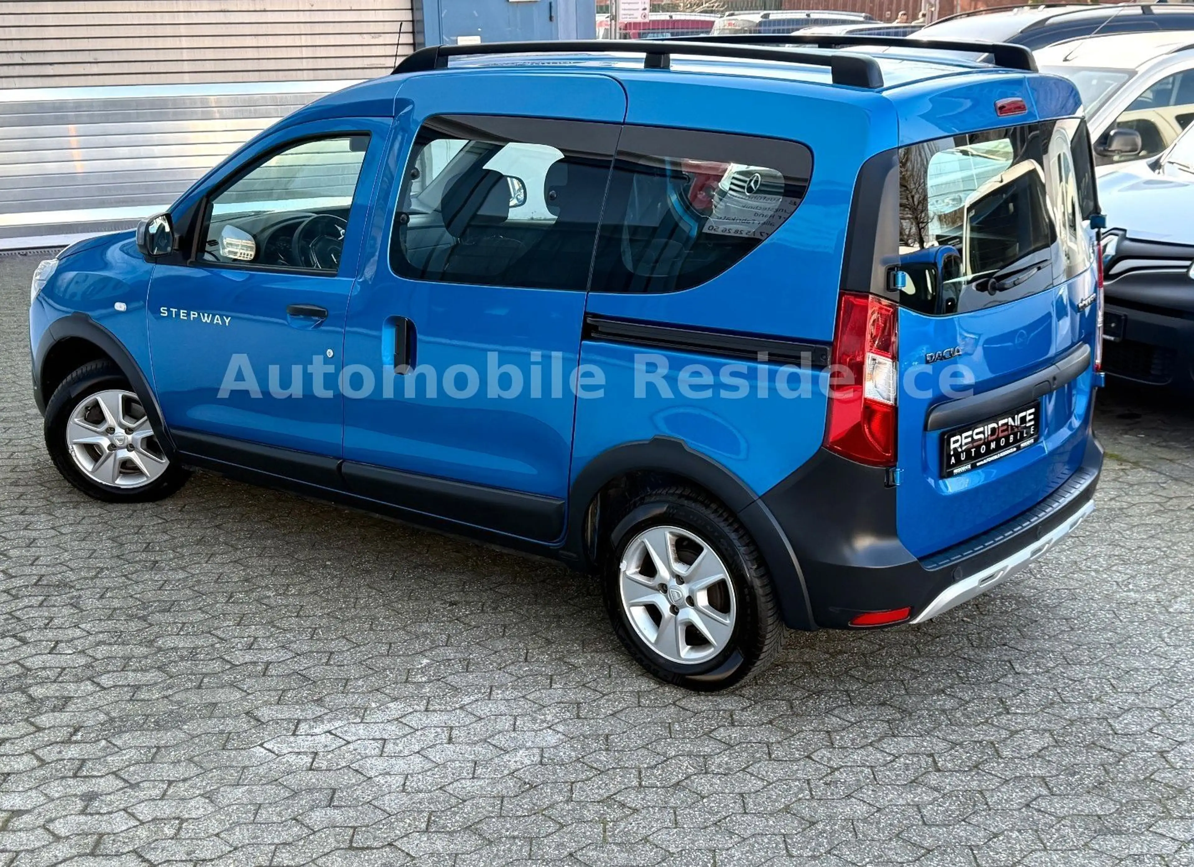 Dacia Dokker Stepway Pro 1.3 TCe*NAVI*SHZ*PDC*TEMP*1HD — photo 3