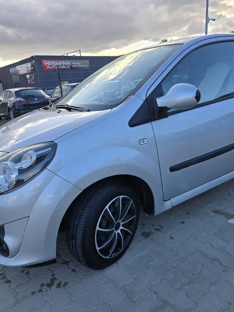 Renault Twingo 1.2 16V Expression. Neue Tüv Silber - 2