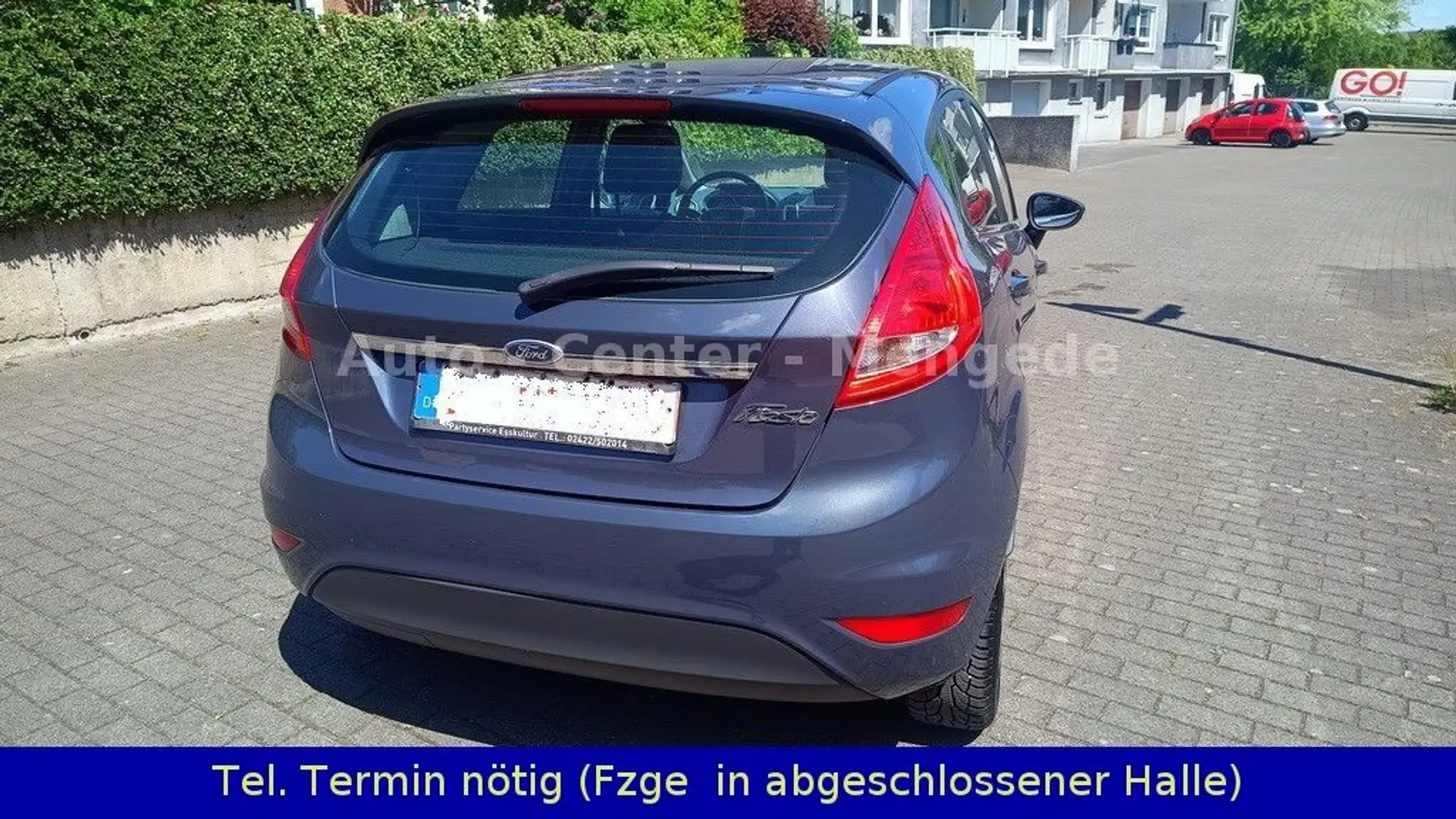 Ford Fiesta Titanium 1,3 i Grau - 2