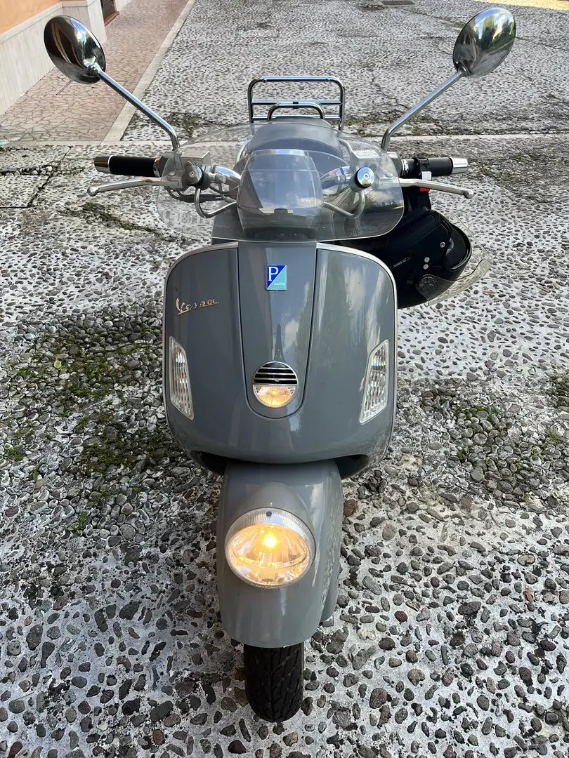 Vespa GTS 250ie Edizione Speciale 60esimo Vespa - 2