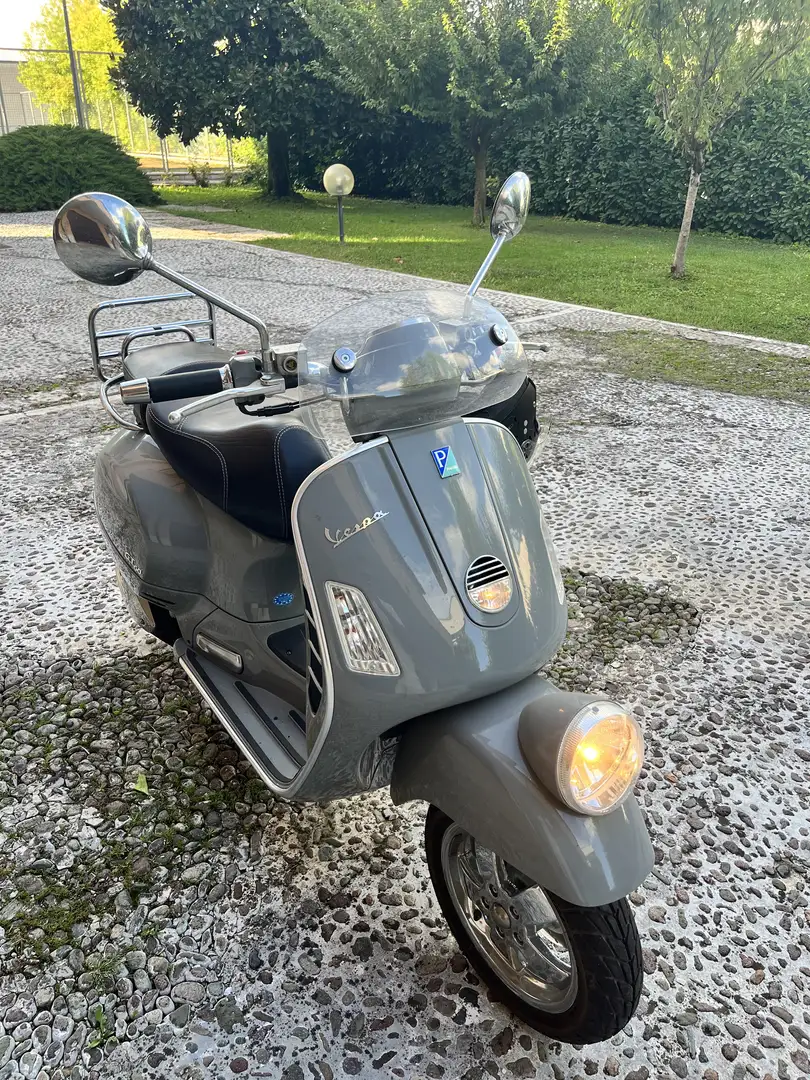 Vespa GTS 250ie Edizione Speciale 60esimo Vespa - 1