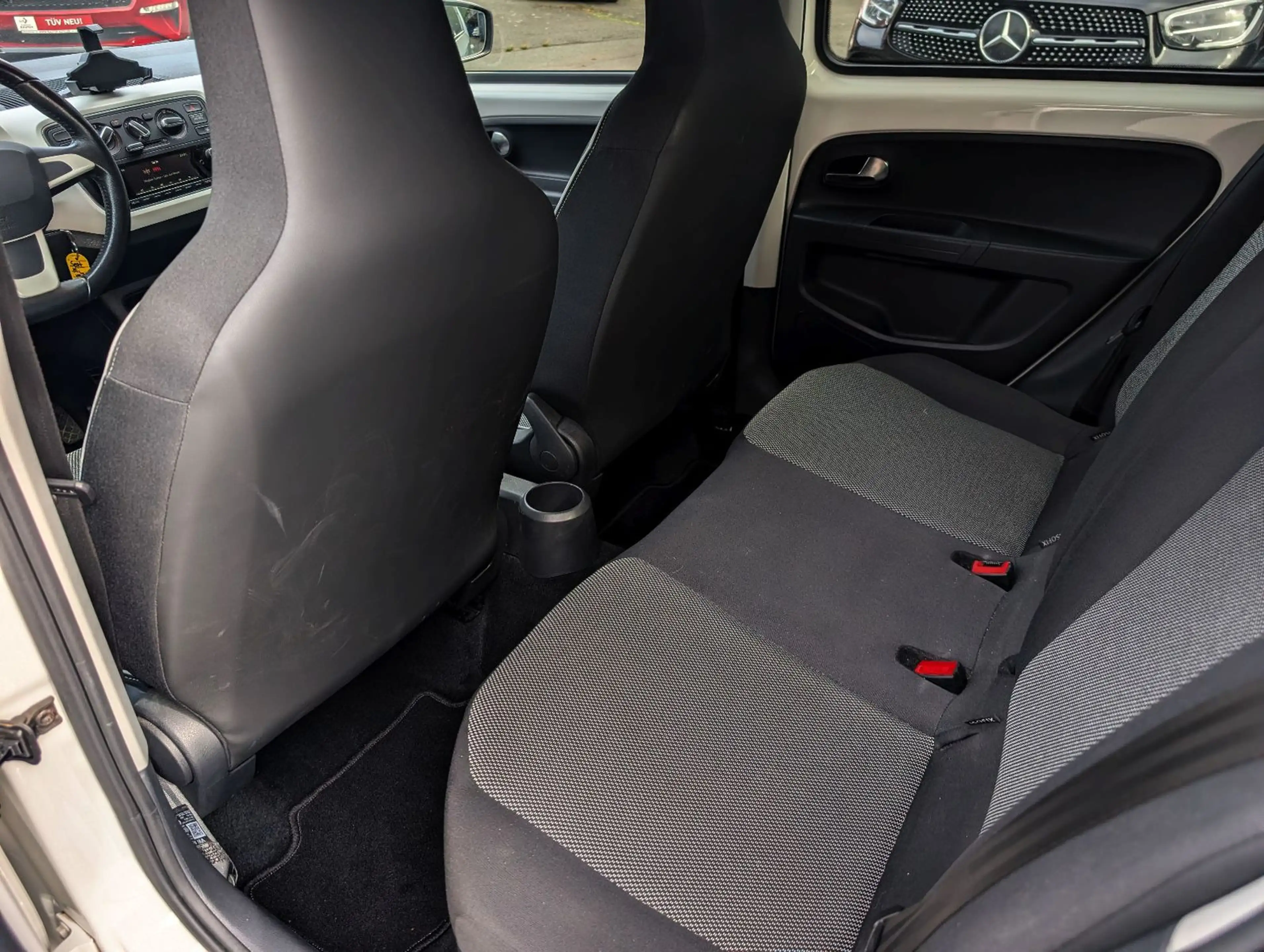 SEAT Mii 1.0 Chic 2017 4trg Klima efH PDC 83tKM — photo 9