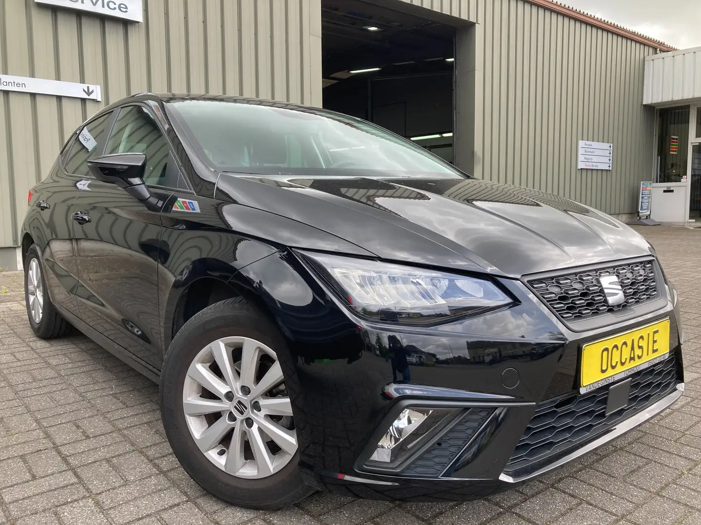 SEAT Ibiza 80benzine -GPS -Airco -App -LEDlicht -Park -Cruise Noir - 1