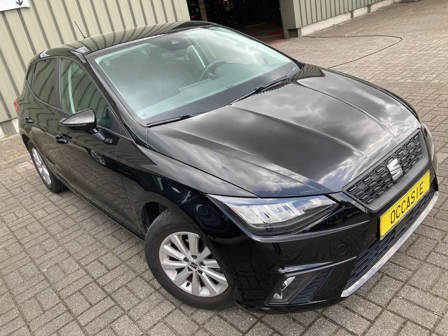 SEAT Ibiza 80benzine -GPS -Airco -App -LEDlicht -Park -Cruise Noir - 2