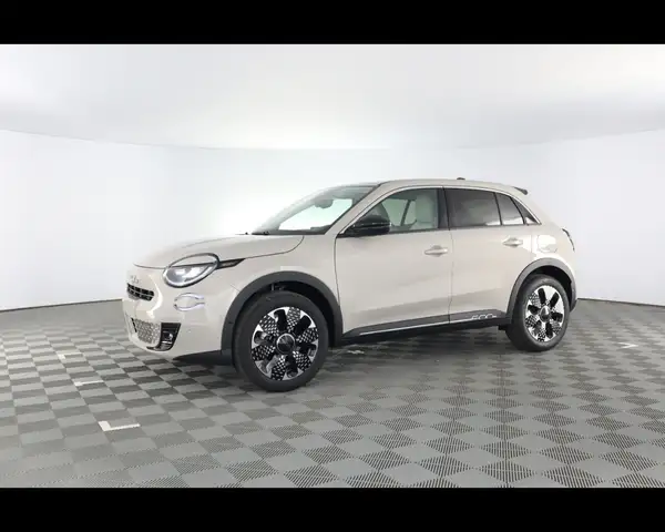 Fiat 600 Hybrid-LA PRIMA Hybrid 110CV