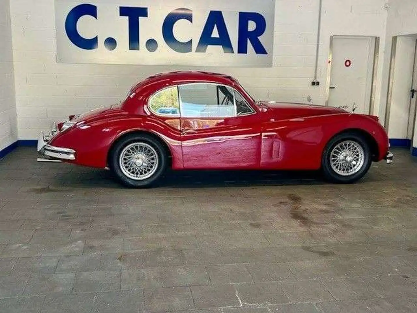 Jaguar XK 140 coupe Rouge - 2