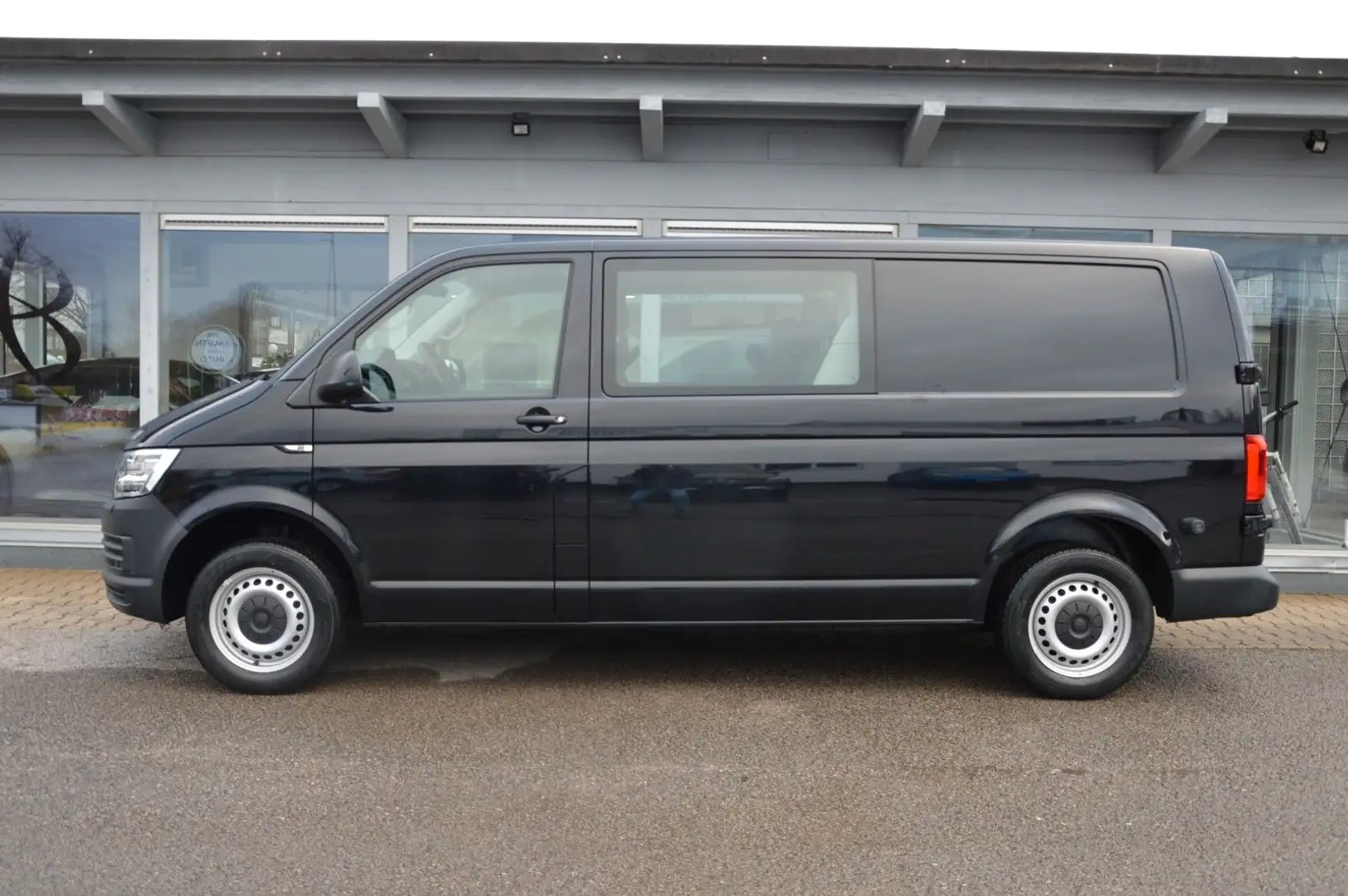Volkswagen T6 Transporter Lang Plus Comfortline*6-Sitze*LED Schwarz - 2