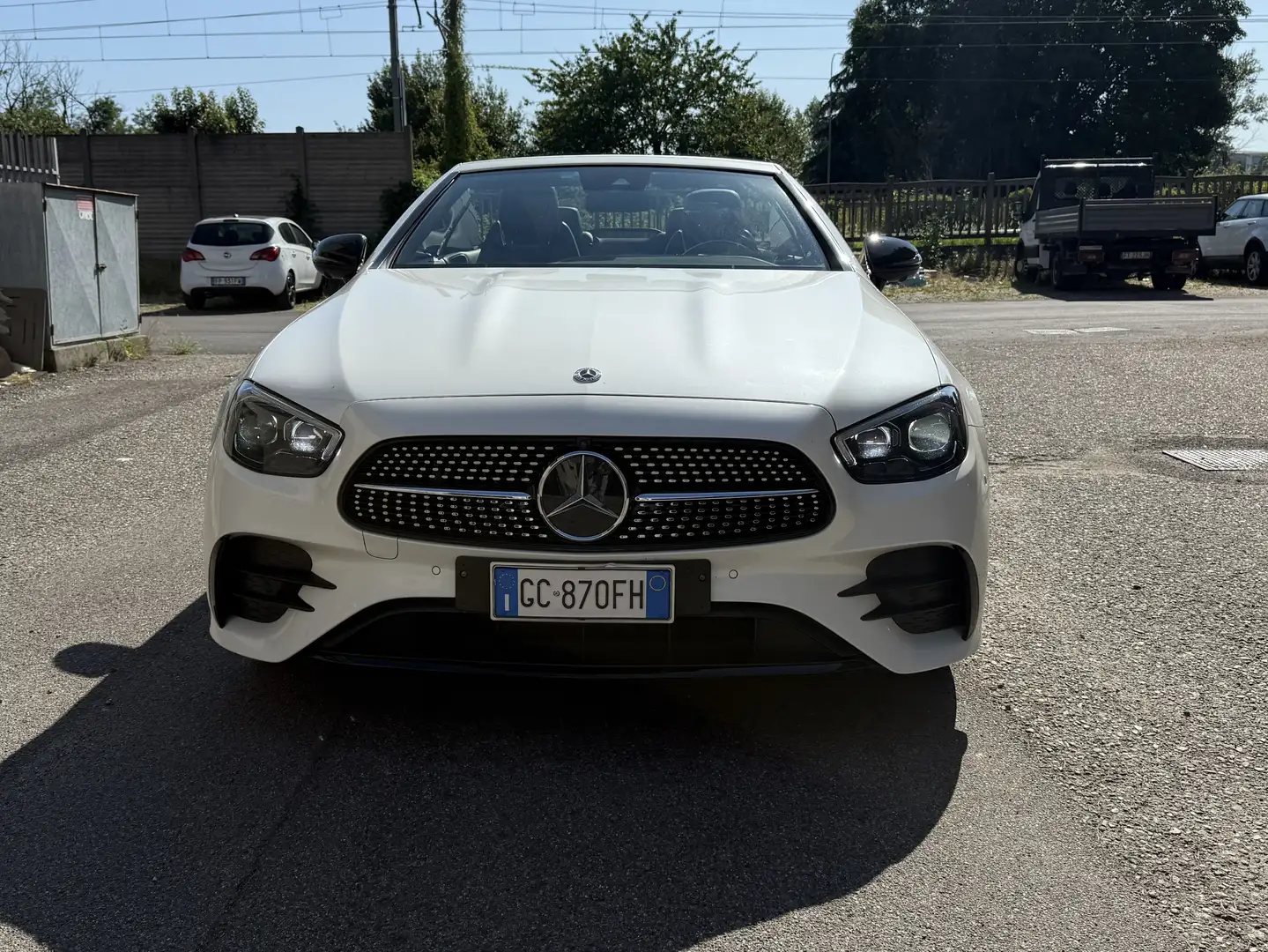 Mercedes-Benz E 220 Classe E  Cabrio d Premium Plus auto my20 * GANCIO Bianco - 2