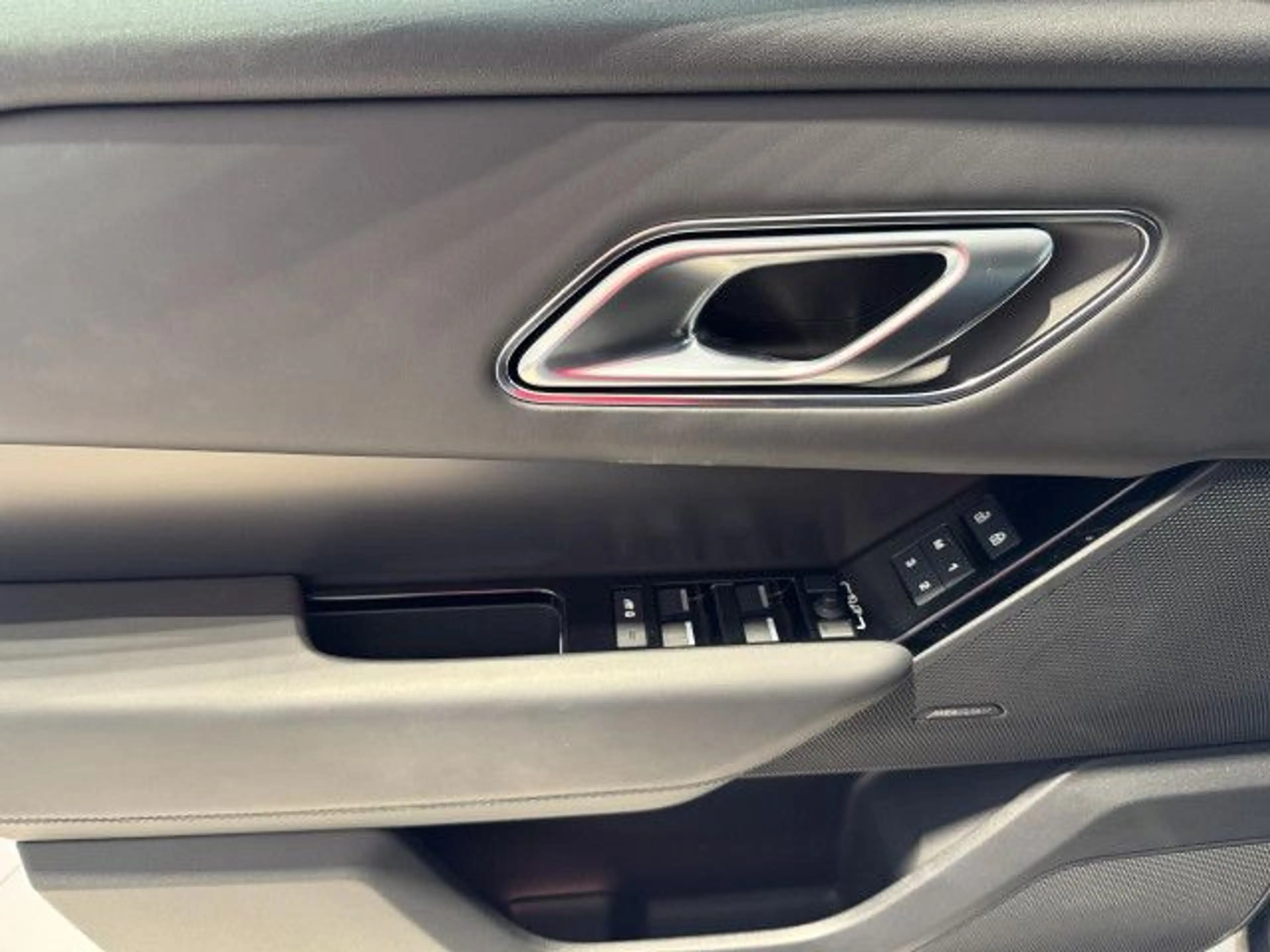 Land Rover Range Rover Velar P400 Dyn HSE Black Pack 22" Navi — photo 13