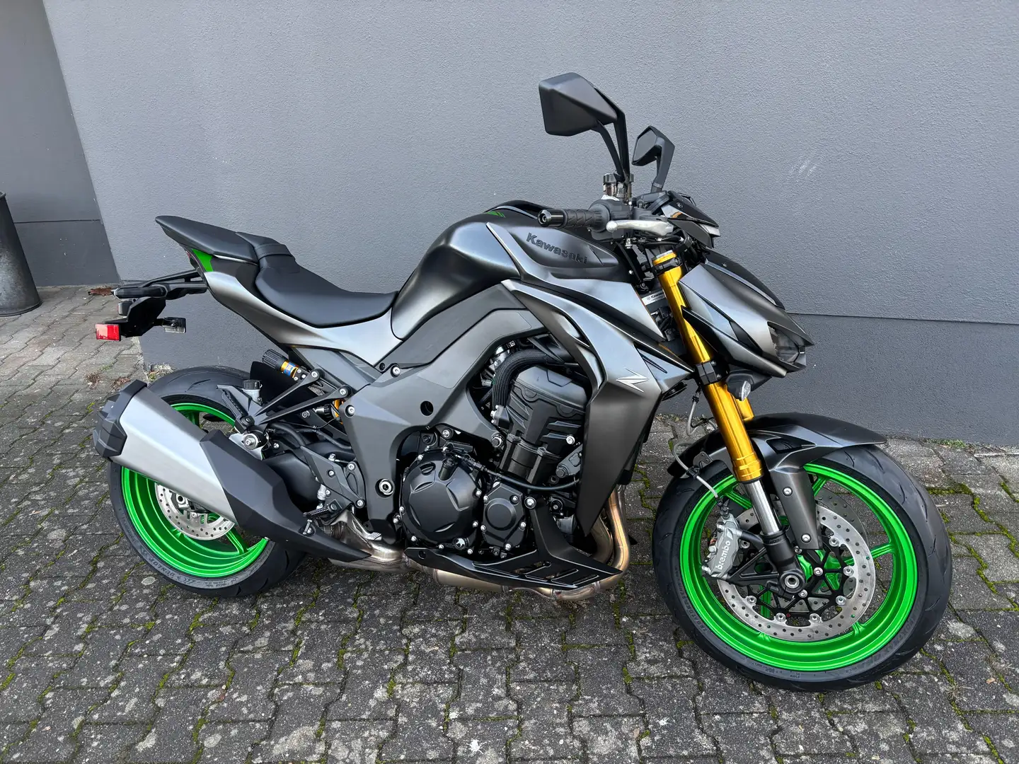 Kawasaki Z 1100 SE Negro - 2