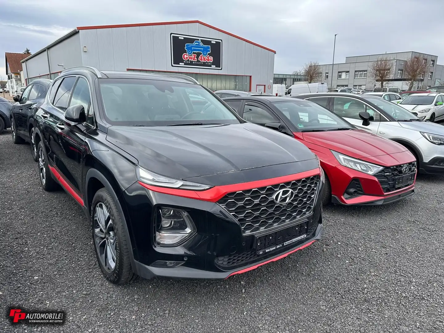 Hyundai SANTA FE 2.2 CRDi 4WD 8AT Premium 2019 Schwarz - 2