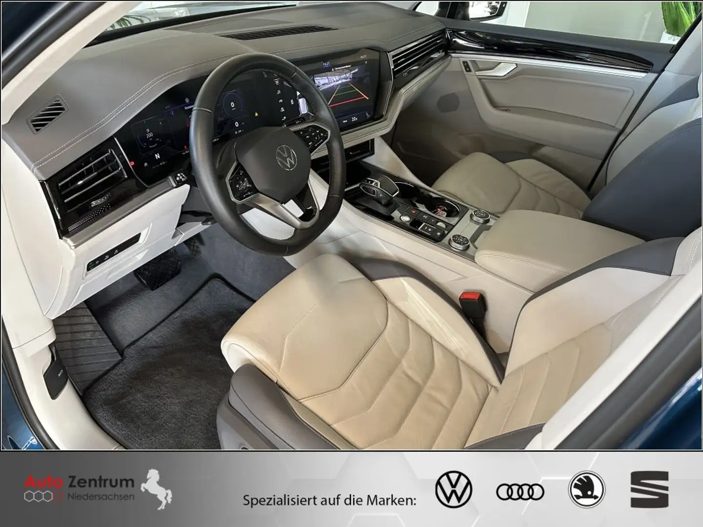 Volkswagen Touareg 3.0 V6 TDI  Elegance Allradlenkung Matrix StandHz Blau - 1