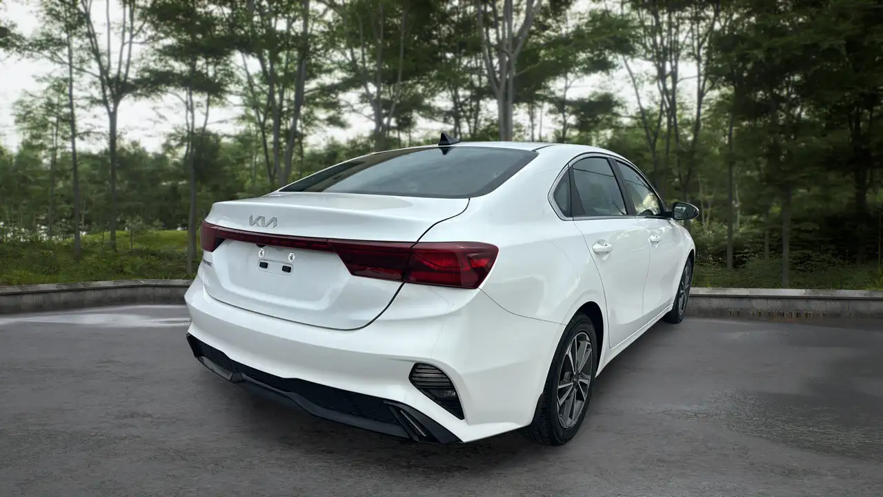 Kia Forte fotografie Kia Forte