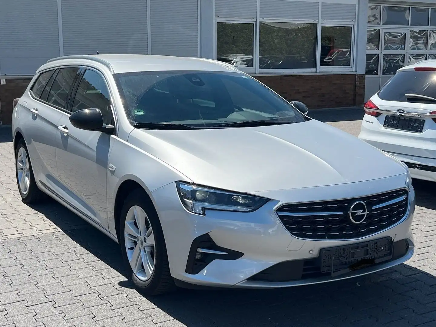 Opel Insignia B Sports Tourer 1,5 CDTi Business LED* Ezüst - 1