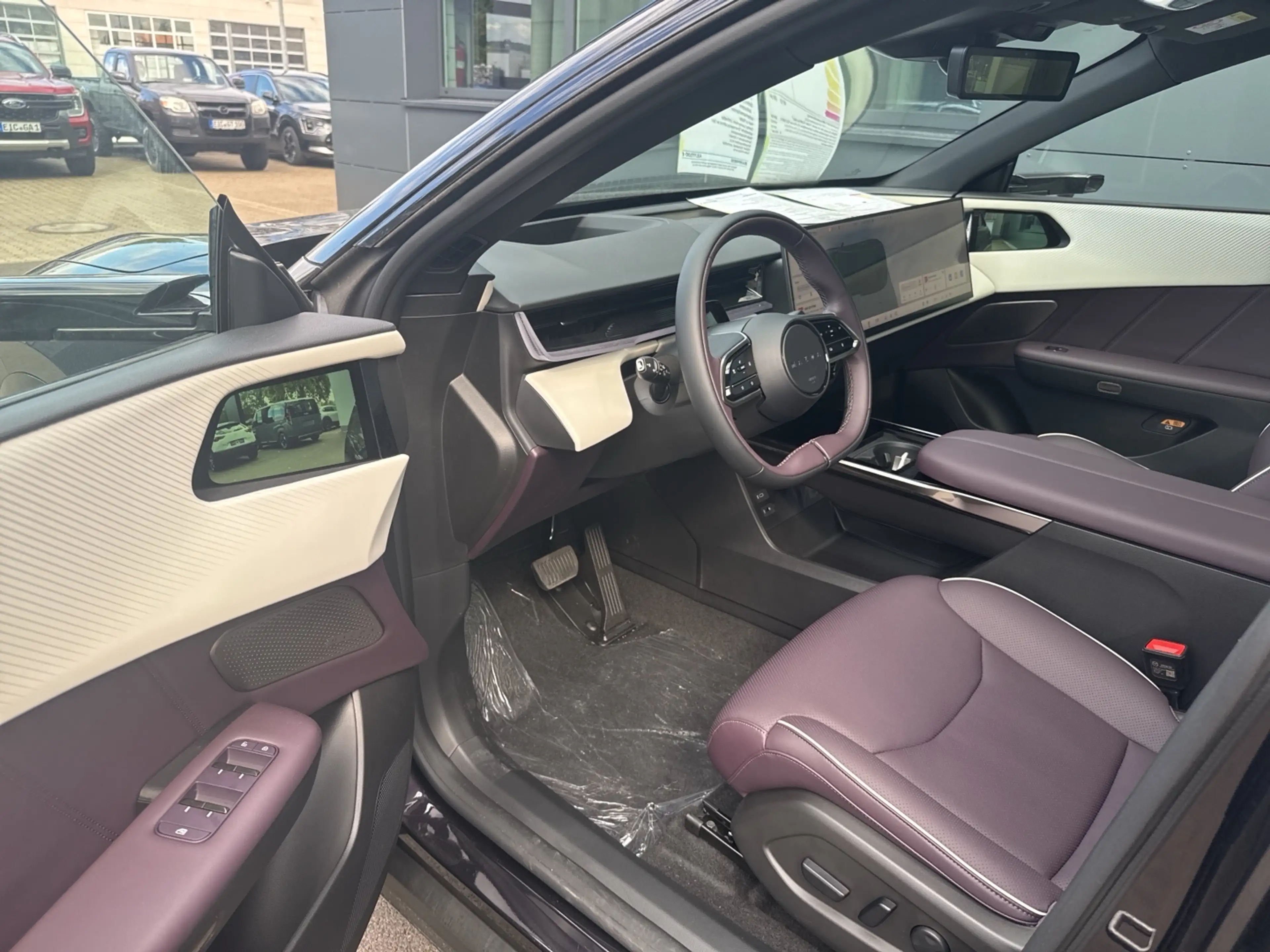 Mazda CX-6e Takumi Plus 258 Metallic — photo 12