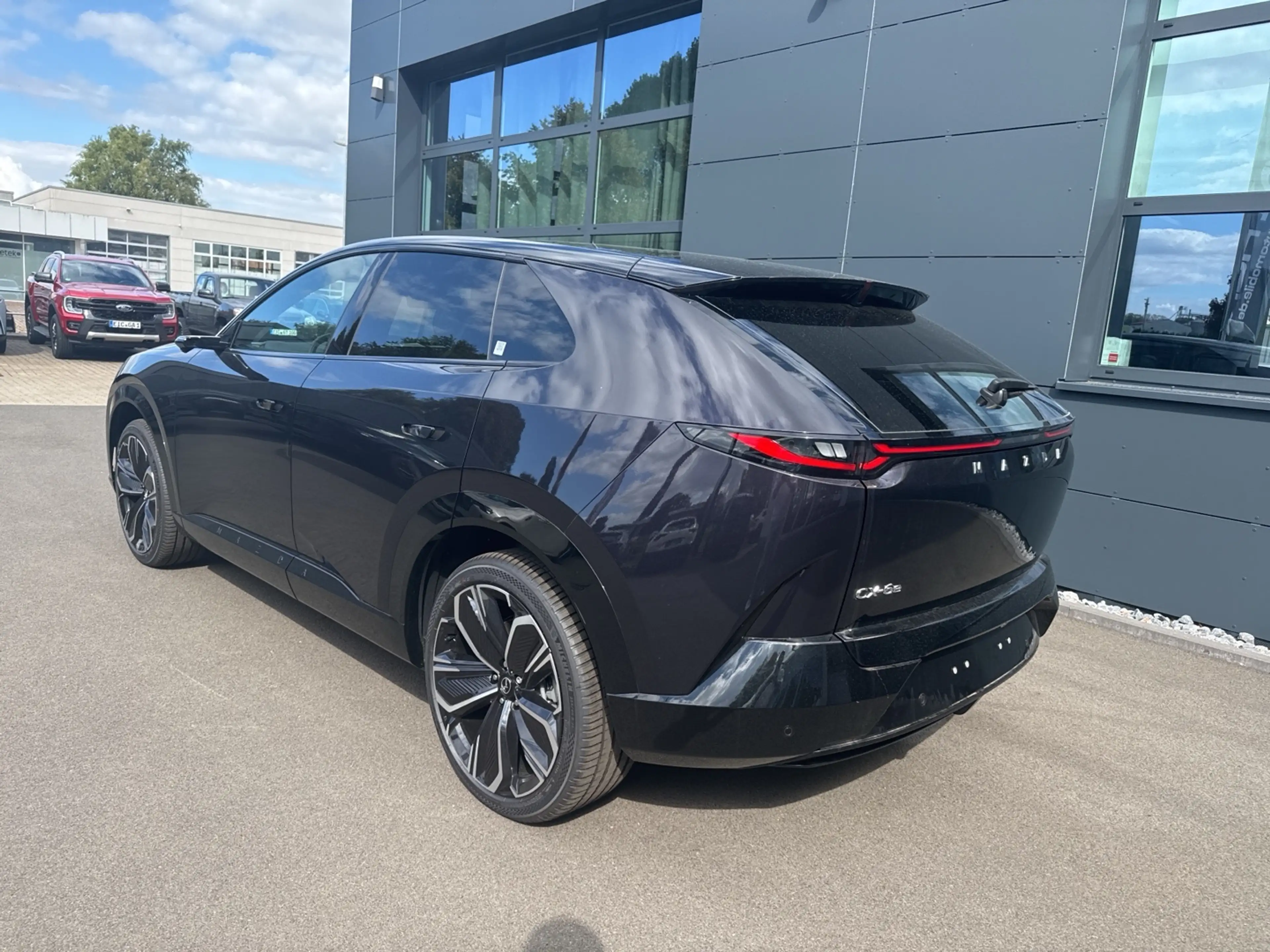 Mazda CX-6e Takumi Plus 258 Metallic — photo 3