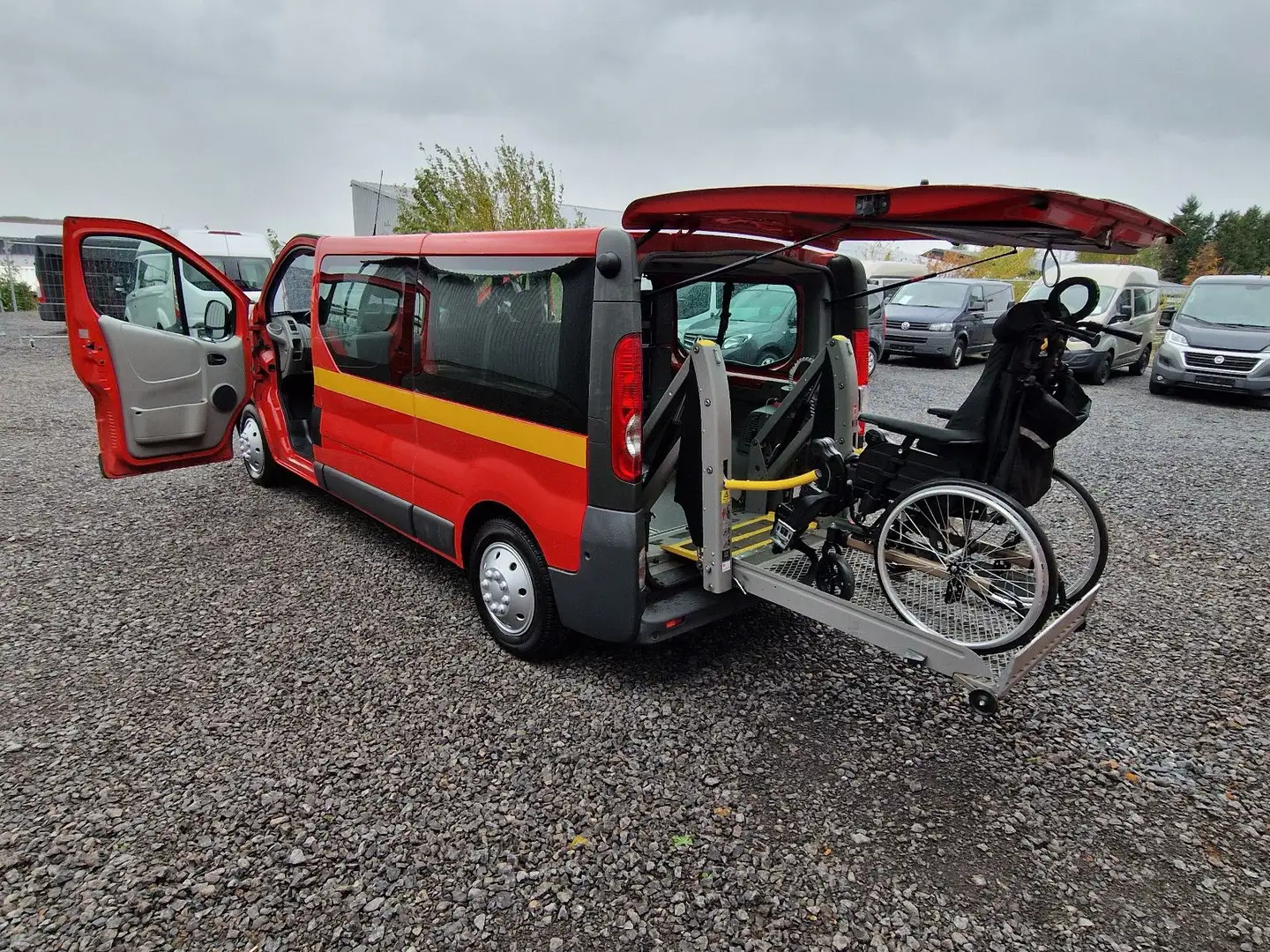 Opel Vivaro 2,0L2H1*Behindertengerecht*ATG-ATM*Lift* Rot - 2