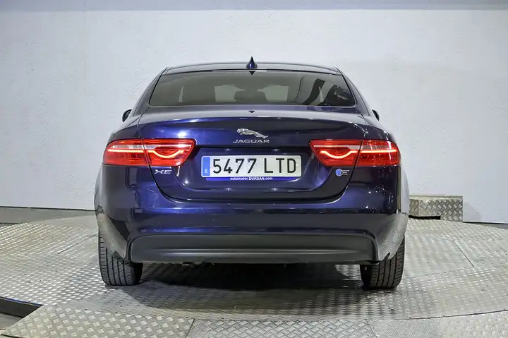 Jaguar XE 2.0 Diesel Prestige 2018, foto 11