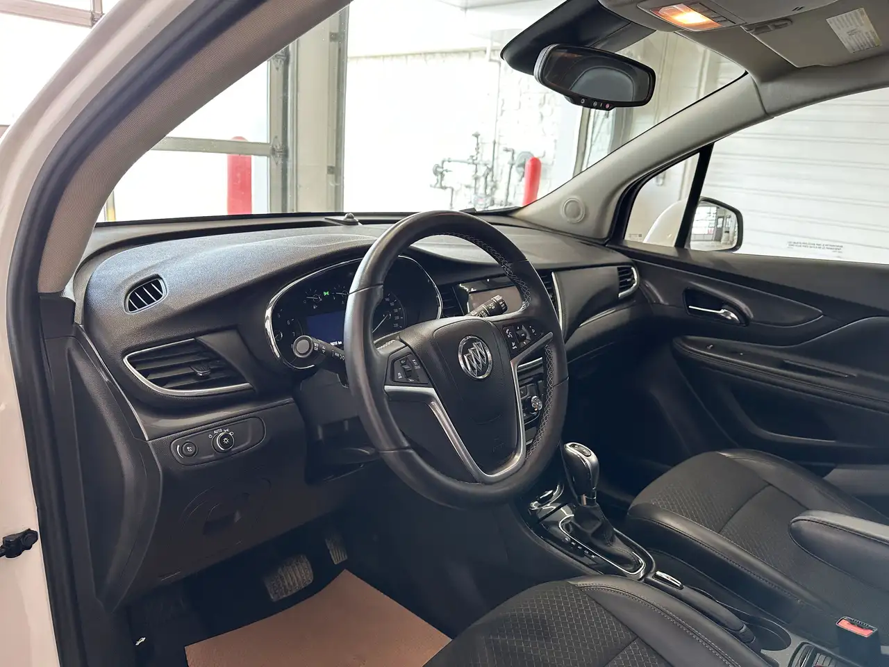 Buick Encore снимка Buick Encore