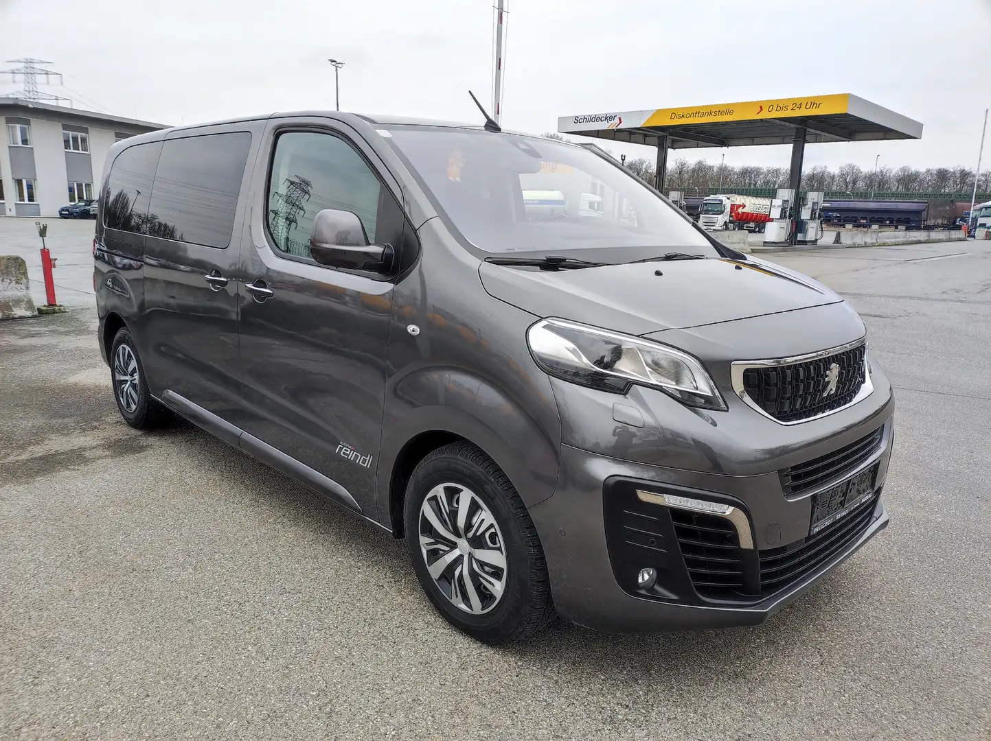Peugeot Traveller Traveller Business VIP L2 BlueHDI 150 S&S Grau - 1