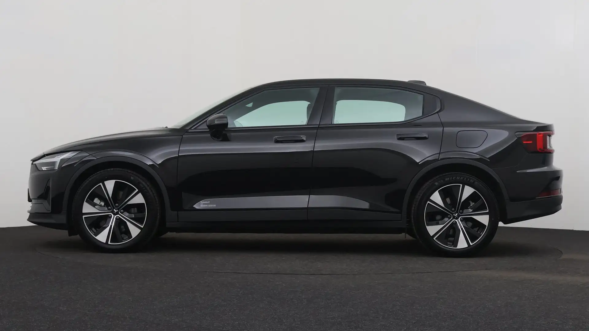 Polestar 2 69kWh SRSM MY24 Noir - 2