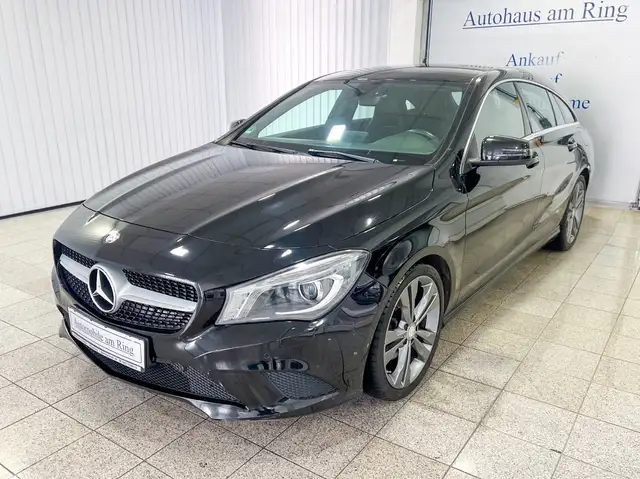 Mercedes-Benz CLA 180 Automatik Kamera Bi-Xenon Sitzheiz. PDC!
