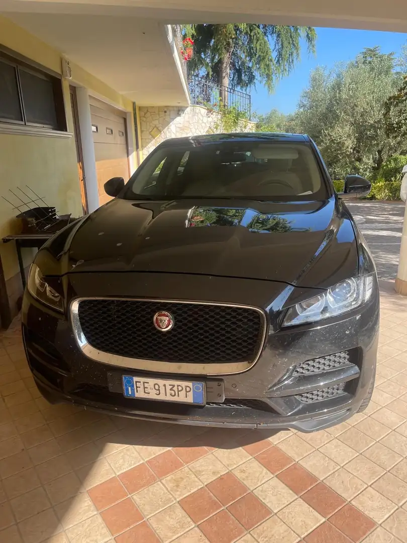 Jaguar F-Pace 2.0d Portfolio awd 180cv auto - 2