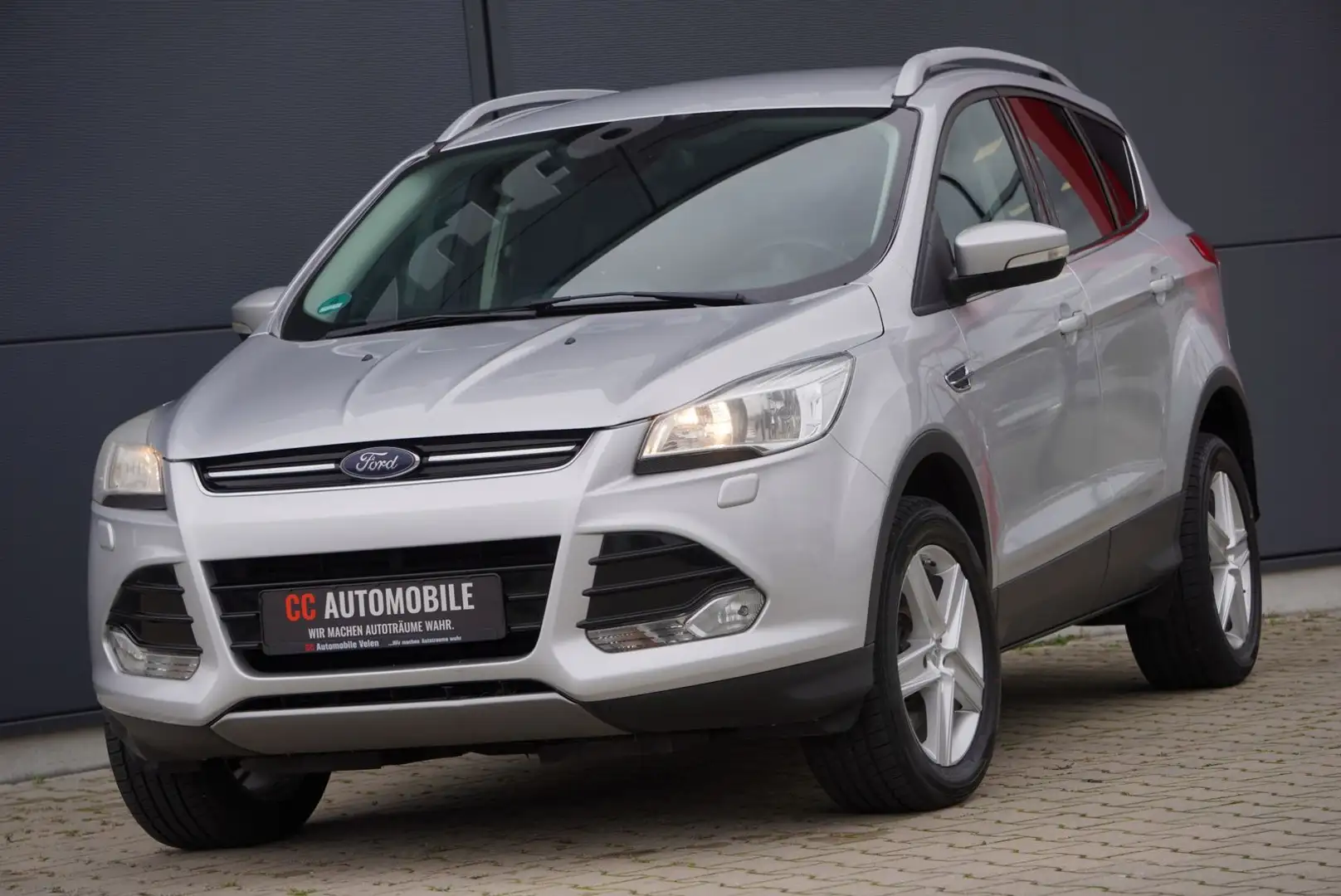Ford Kuga 2.0 TDCi Titanium+ACC+AHK+Teilleder+SH+PDC Argent - 2