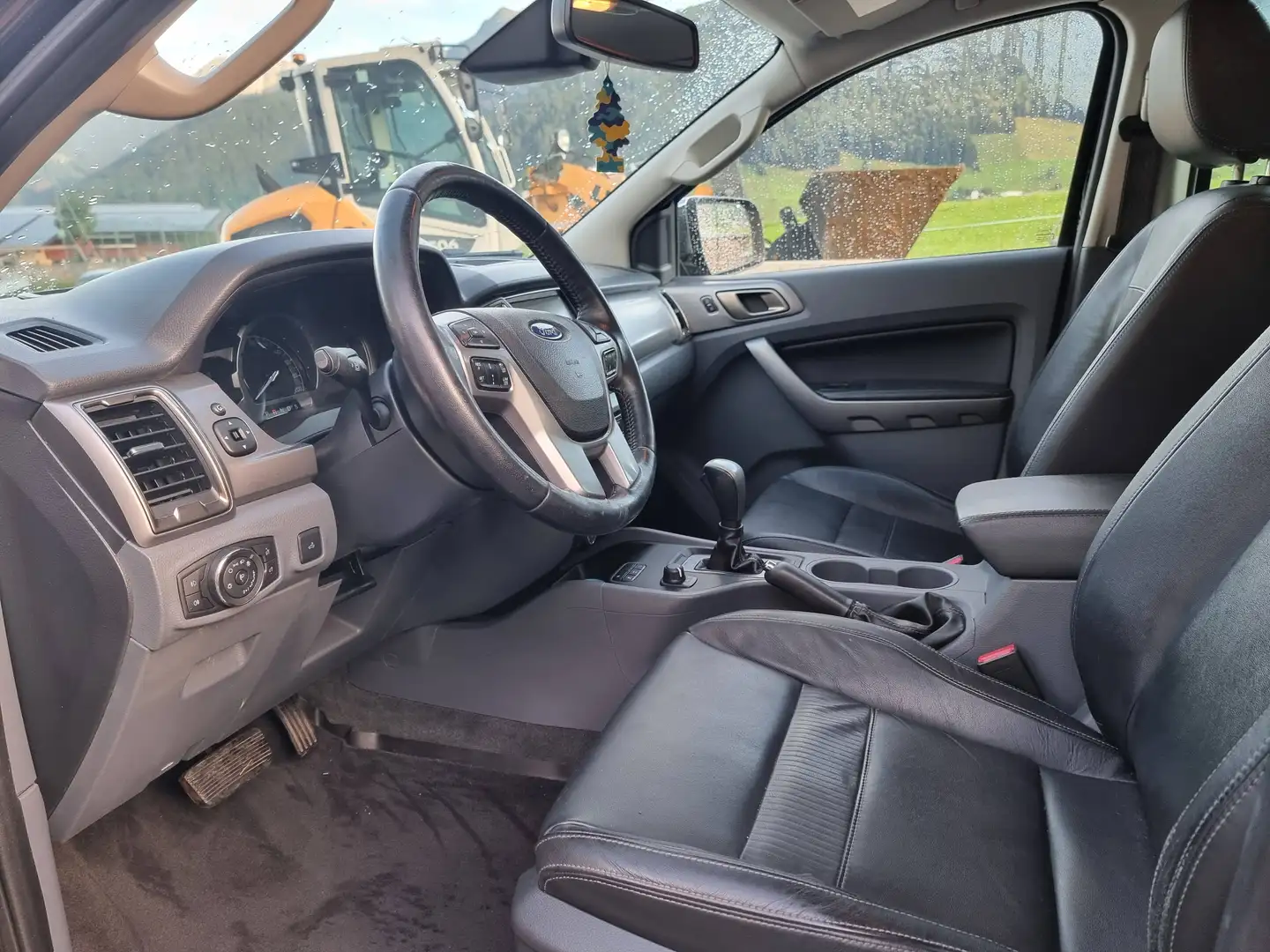Ford Ranger Ranger Doppelkabine Limited 4x4 3,2 TDCi Aut. Limited Schwarz - 2