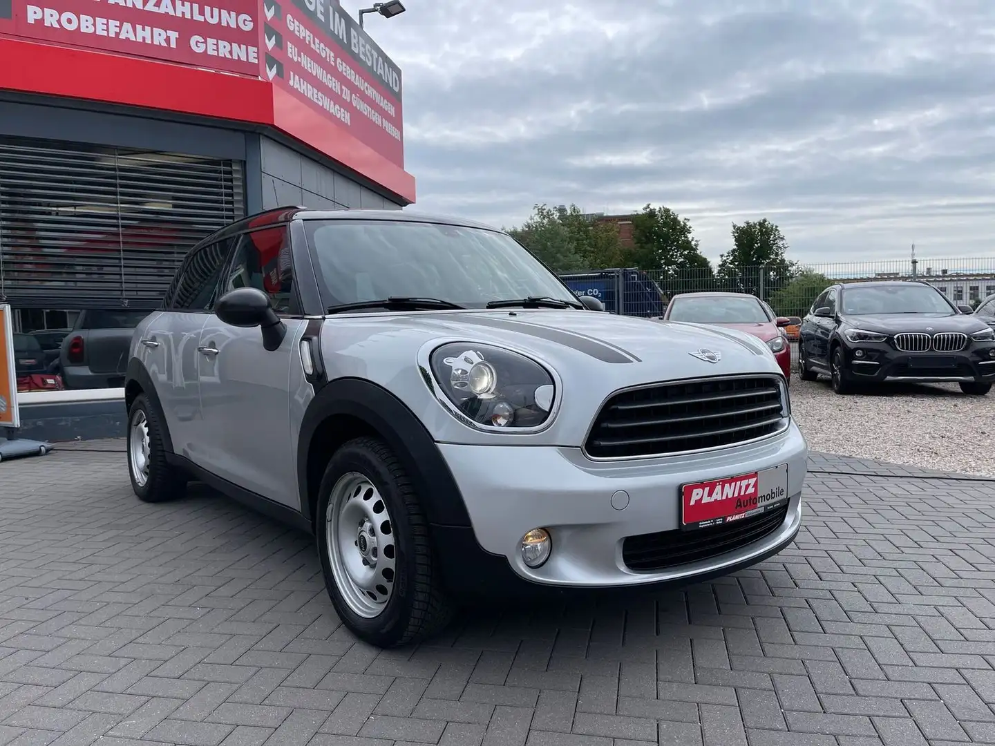 MINI Cooper Countryman XENON / PDC / NAVI / PANORAMADACH / SITZHEIZUNG Zilver - 1