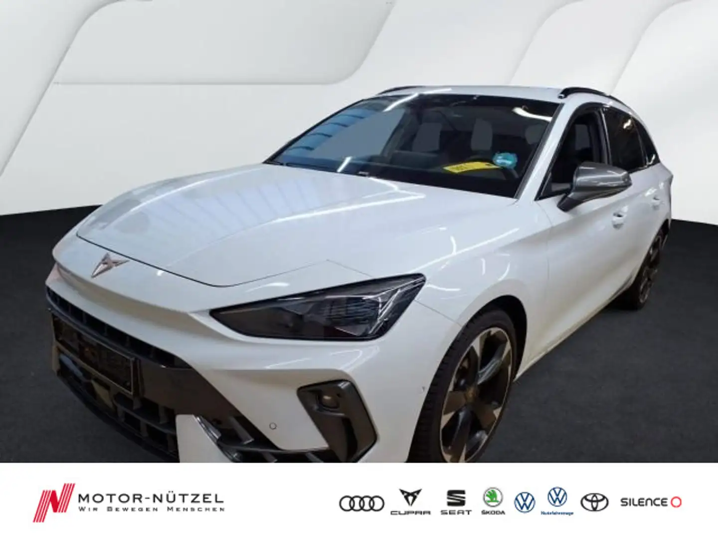 CUPRA Leon ST 1.5 eTSI DSG LED+NAV+APP+ACC+SHZ+RFK+NSW Weiß - 1