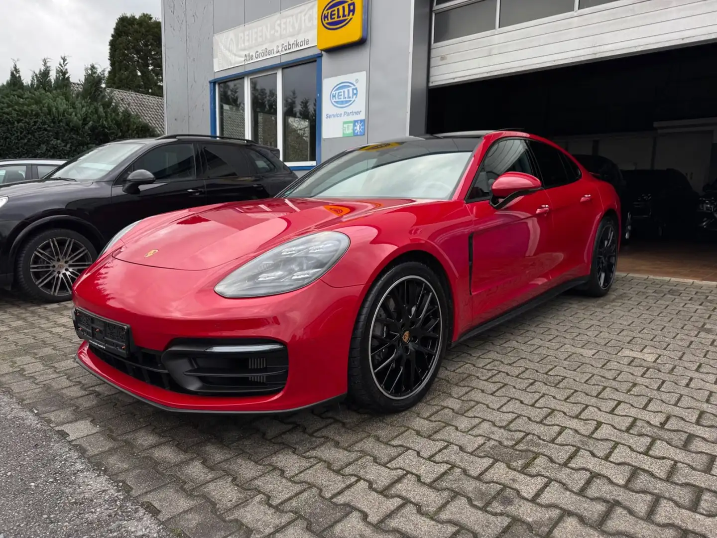 Porsche Panamera 4*FACE LIFT*PANORAMA*MATRIX* Rot - 1