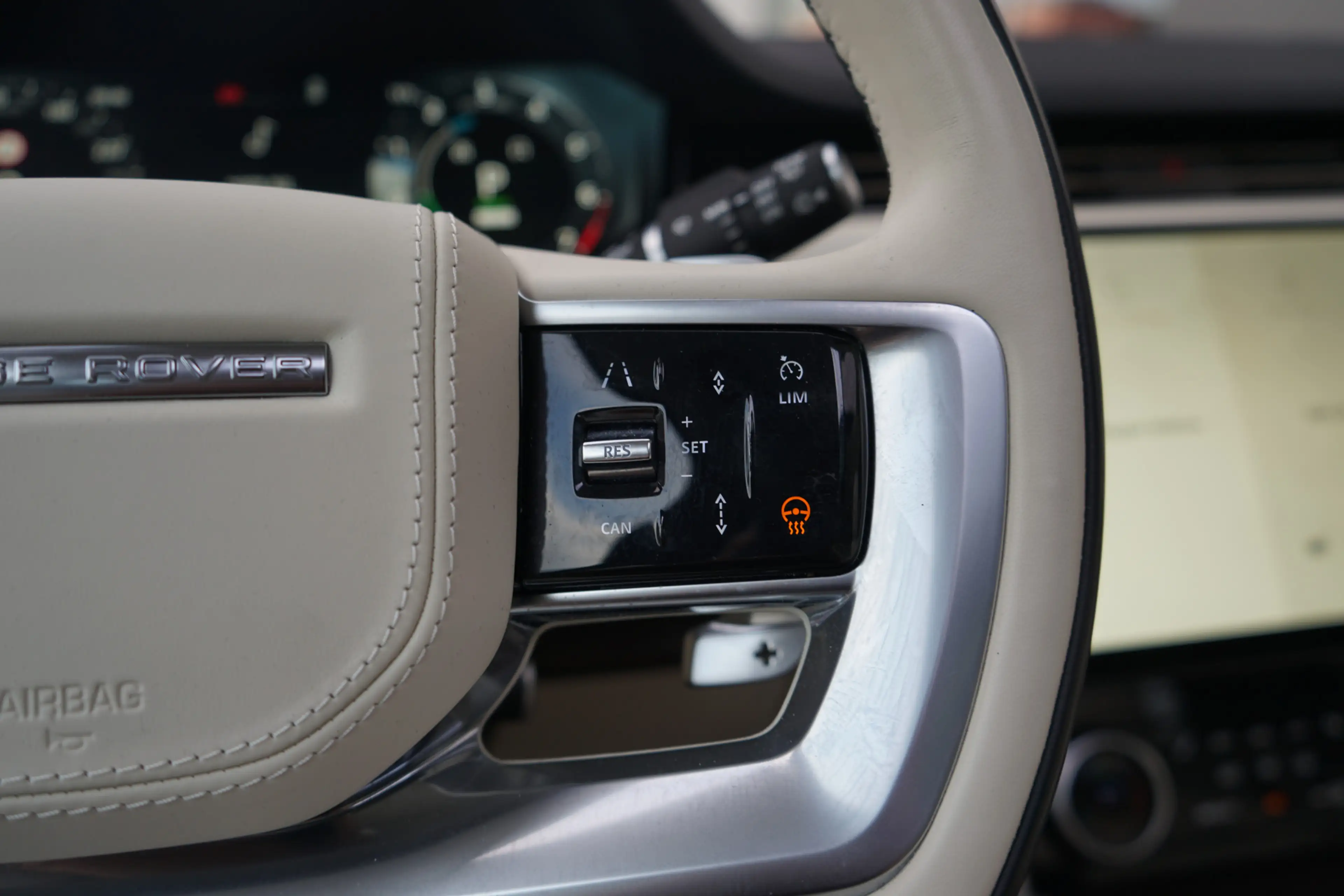 Land Rover Range Rover 3.0 P440e Autobiography PHEV | Head-up display | M — photo 20