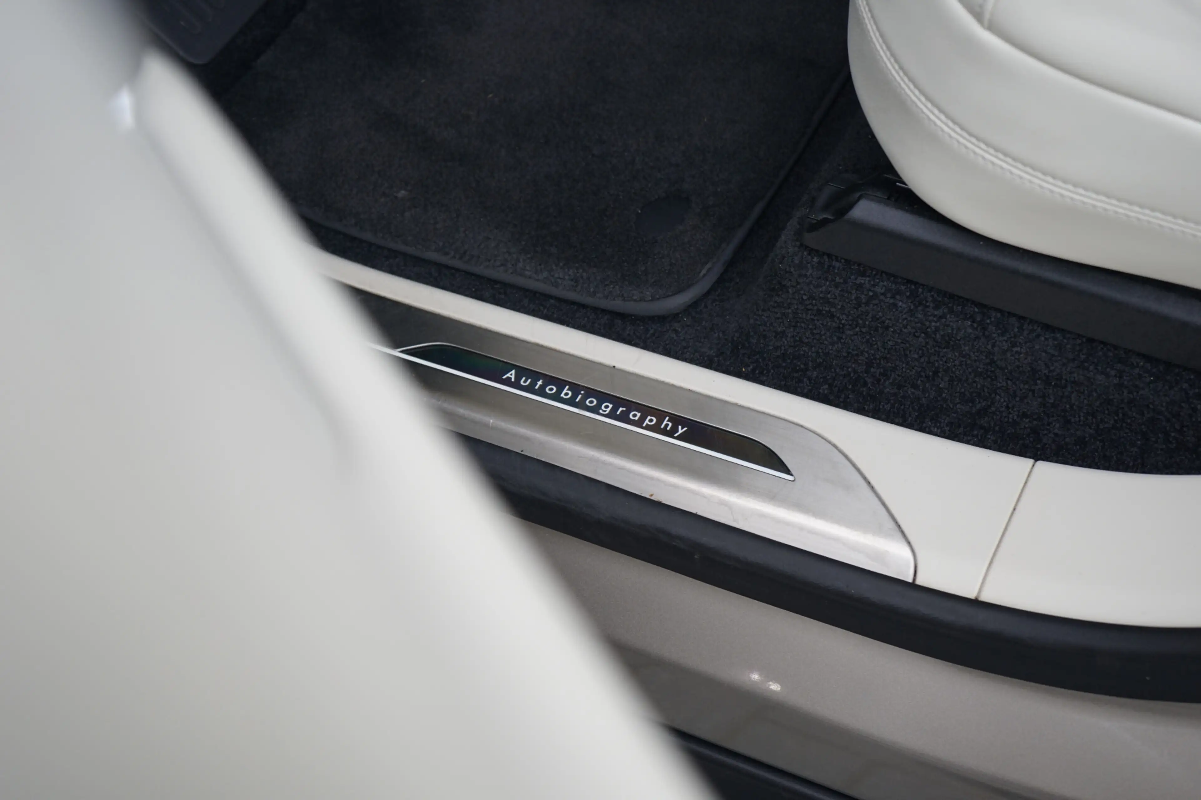 Land Rover Range Rover 3.0 P440e Autobiography PHEV | Head-up display | M — photo 15