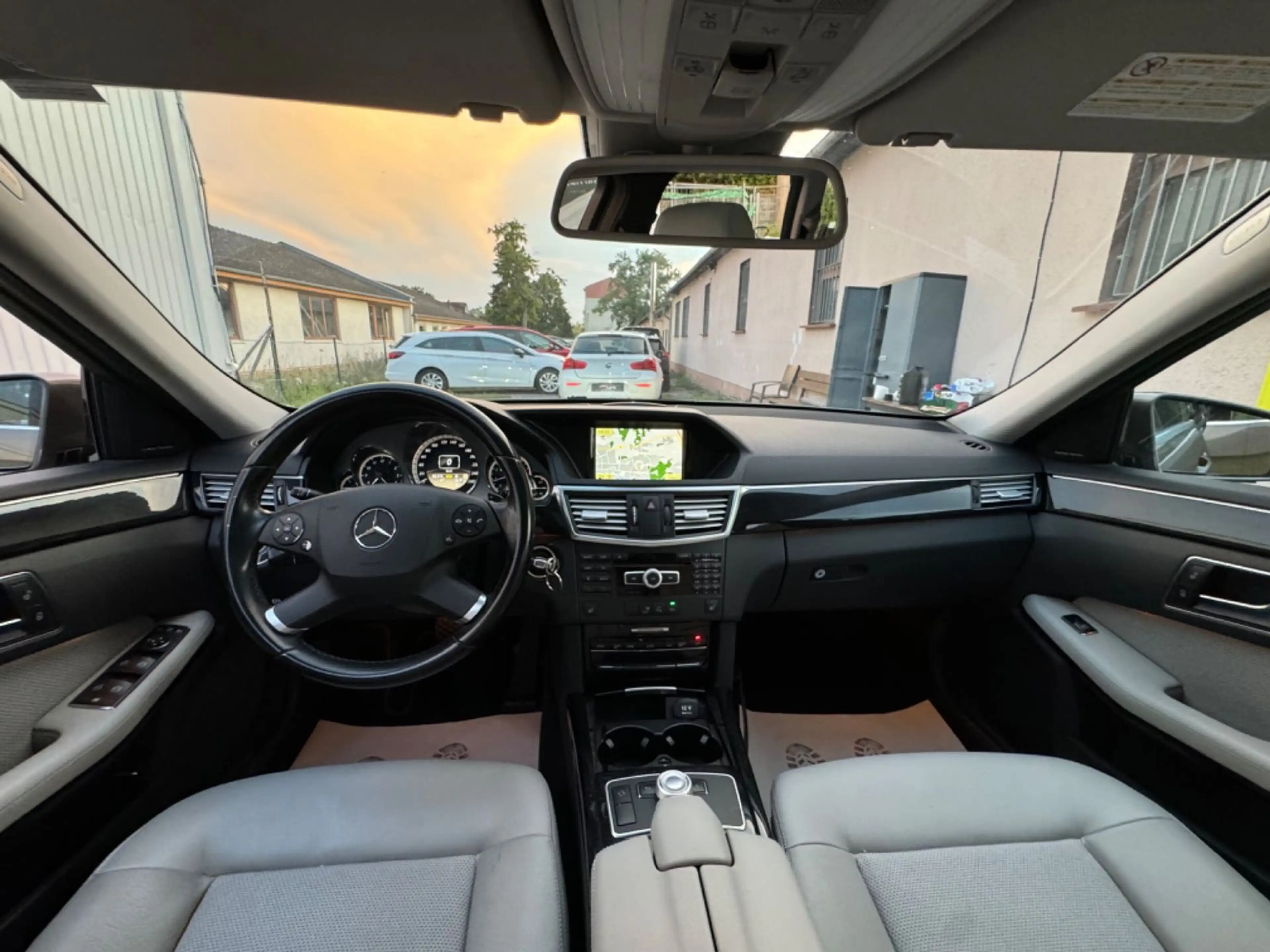Mercedes-Benz E 200 E T-Modell E 200 CGI BlueEfficiency -VOLL! — photo 12