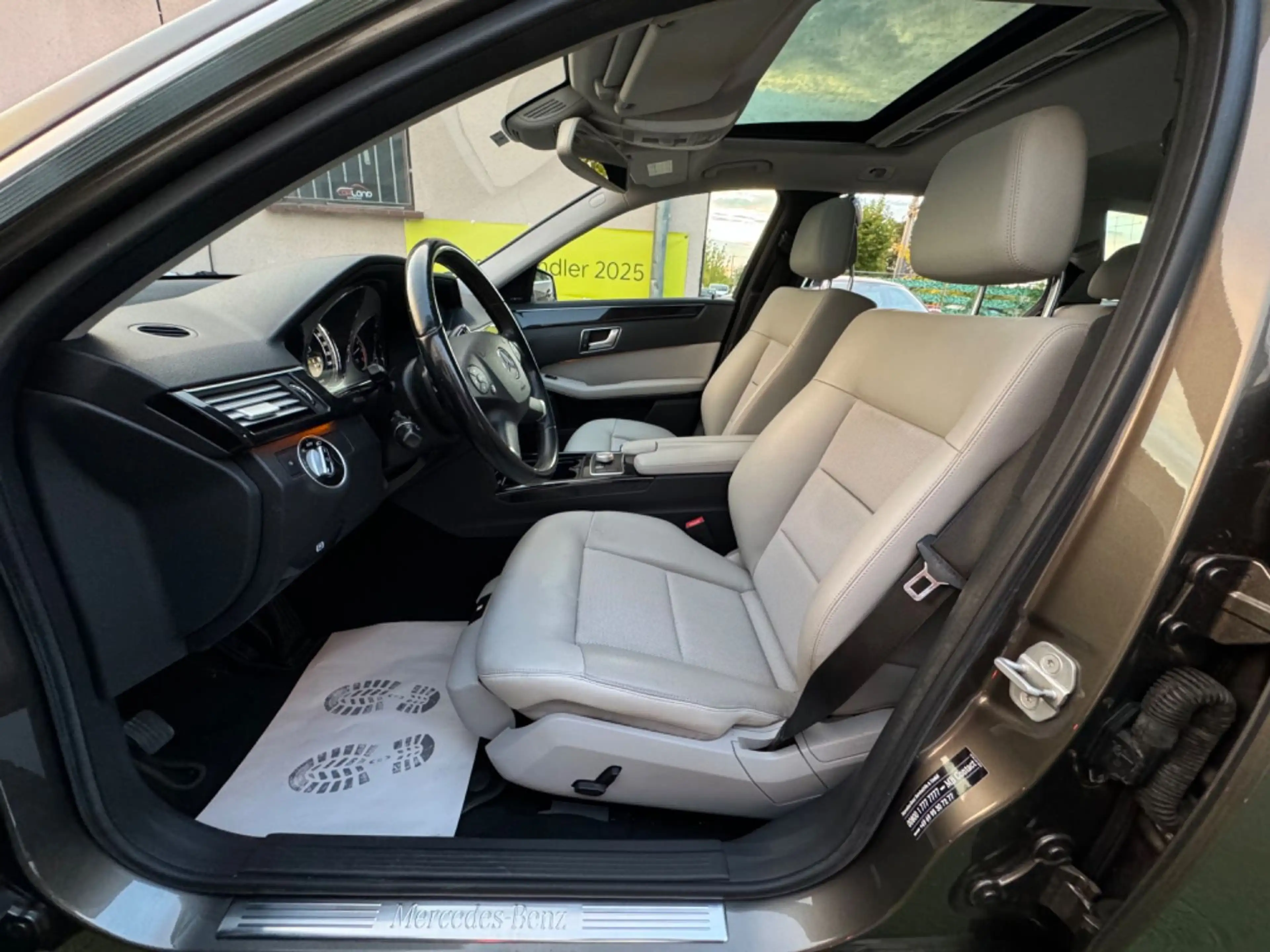 Mercedes-Benz E 200 E T-Modell E 200 CGI BlueEfficiency -VOLL! — photo 9