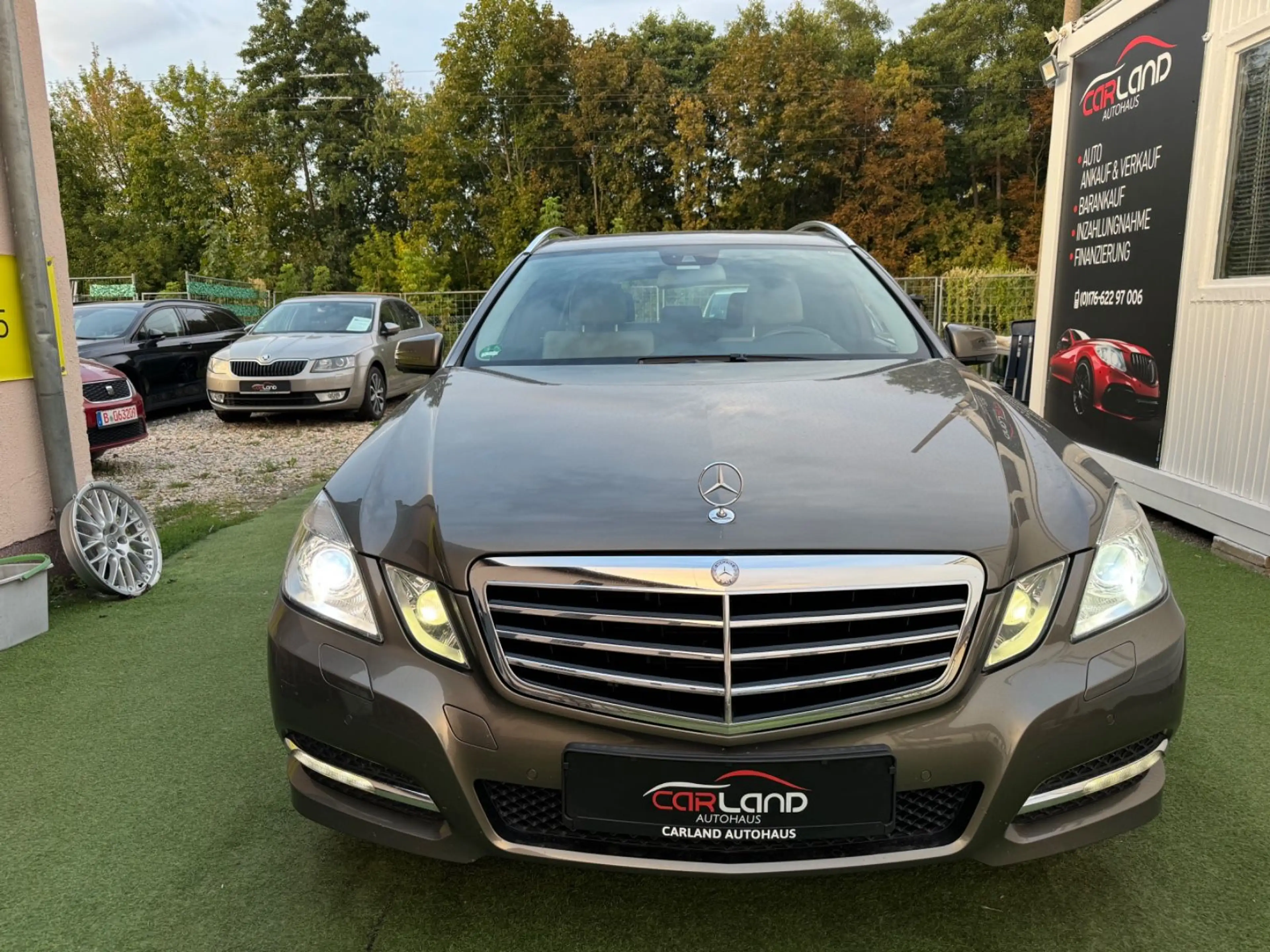 Mercedes-Benz E 200 E T-Modell E 200 CGI BlueEfficiency -VOLL! — photo 3