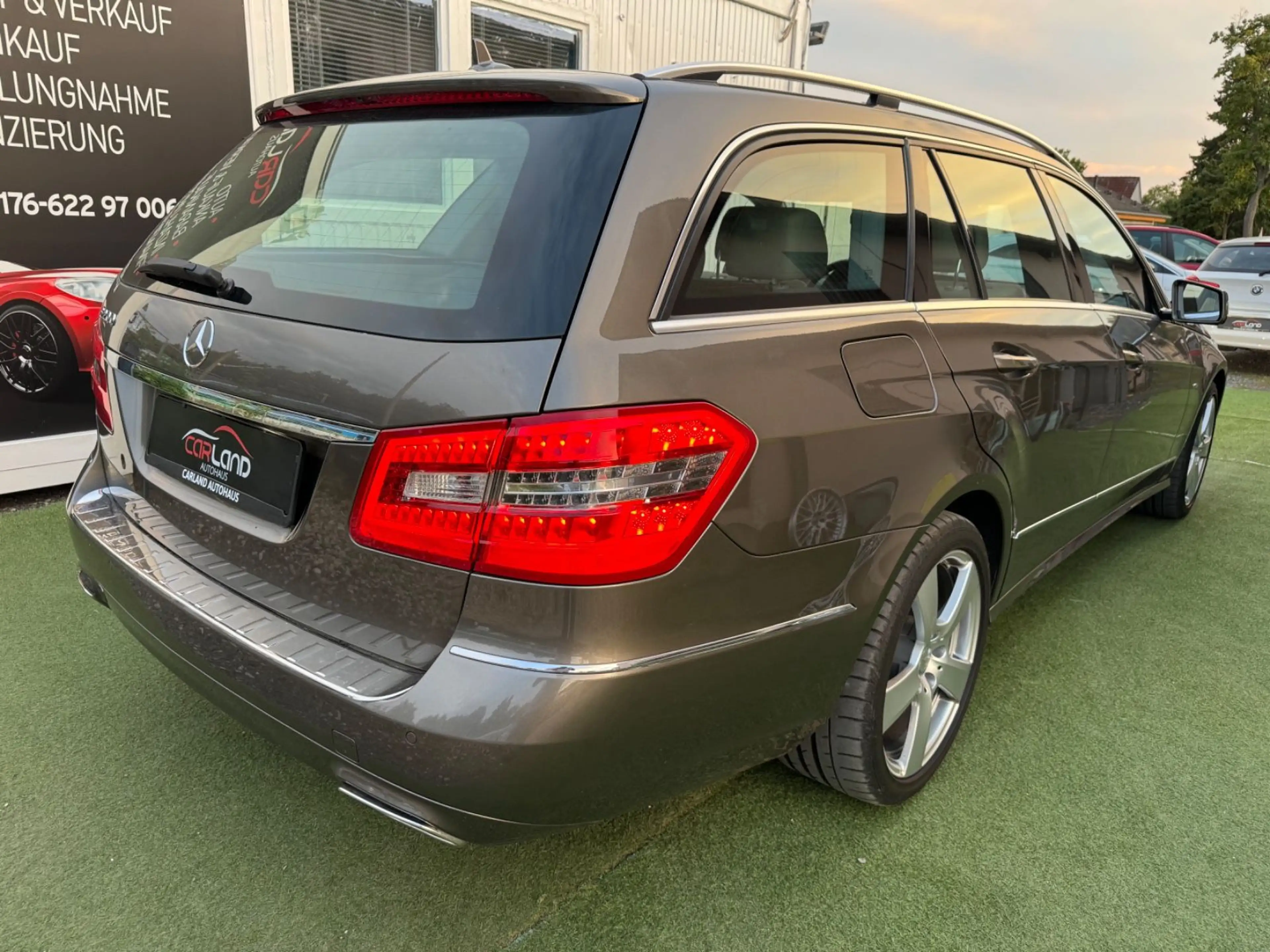 Mercedes-Benz E 200 E T-Modell E 200 CGI BlueEfficiency -VOLL! — photo 4