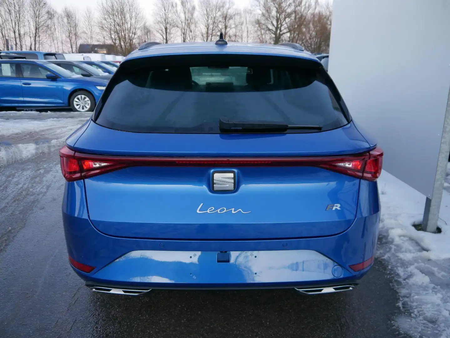 CUPRA Leon Sportstourer FR 1.5 eTSI Kombi DSG*KAMERA*NAVI*... Blau - 2