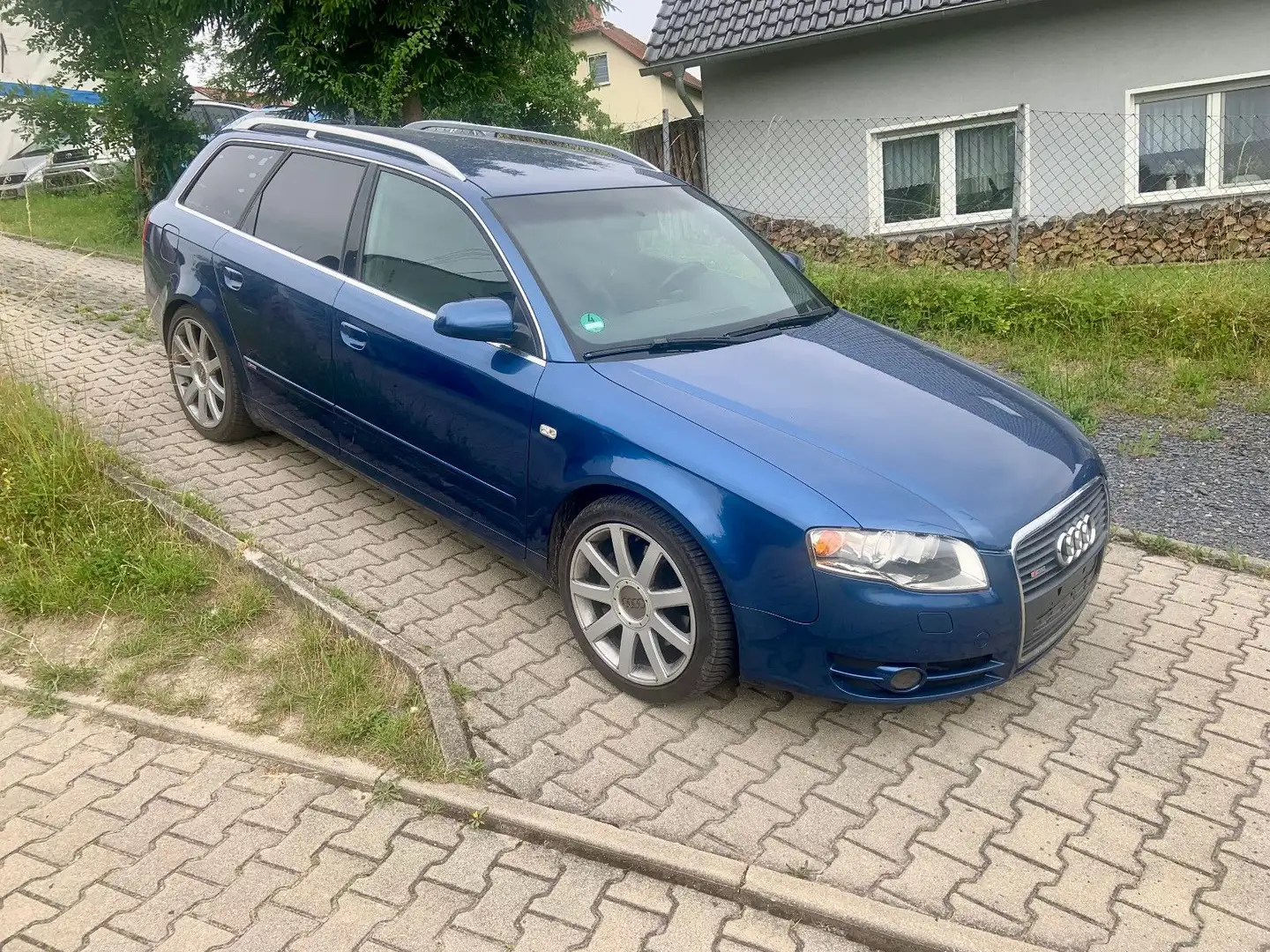 Audi A4 2.0 T FSI Avant /S line / TÜV NEU ! ! Bleu - 1