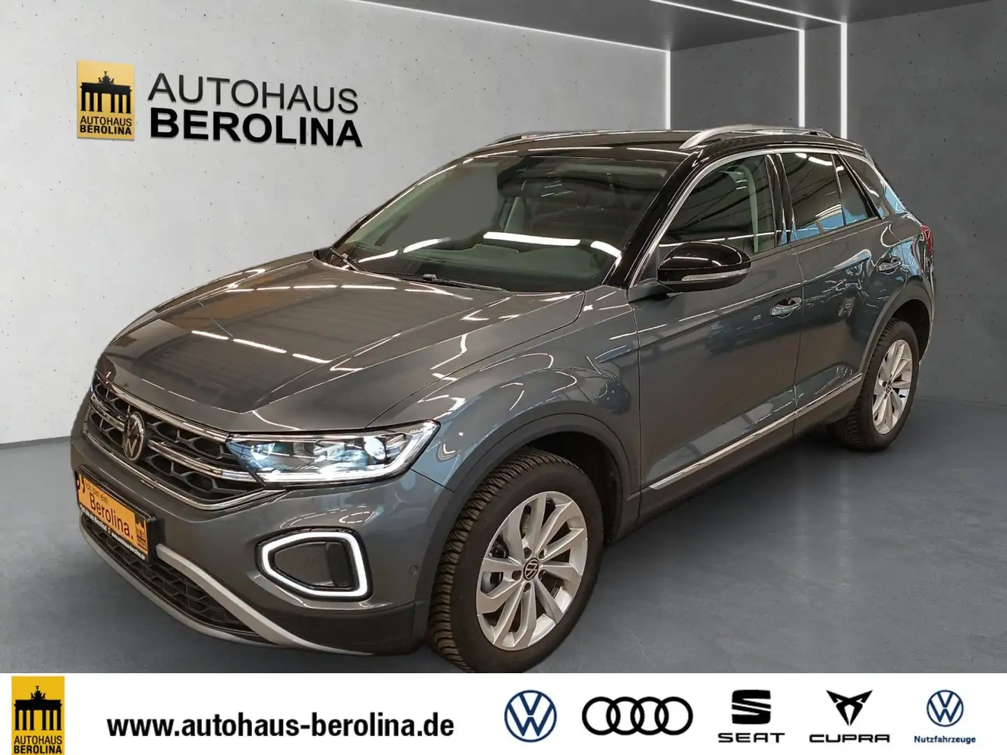 Volkswagen T-Roc 1.5 TSI Style DSG *AHK*ACC*NAV*SHZ* Grijs - 2