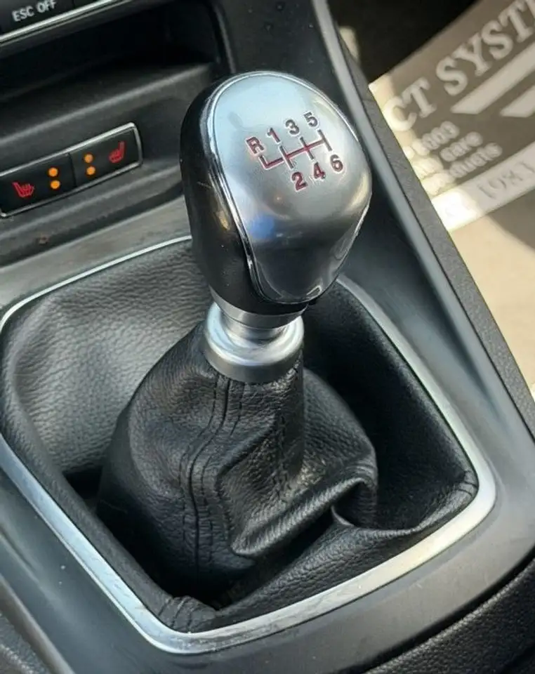 Ford Fiesta ST — photo 12