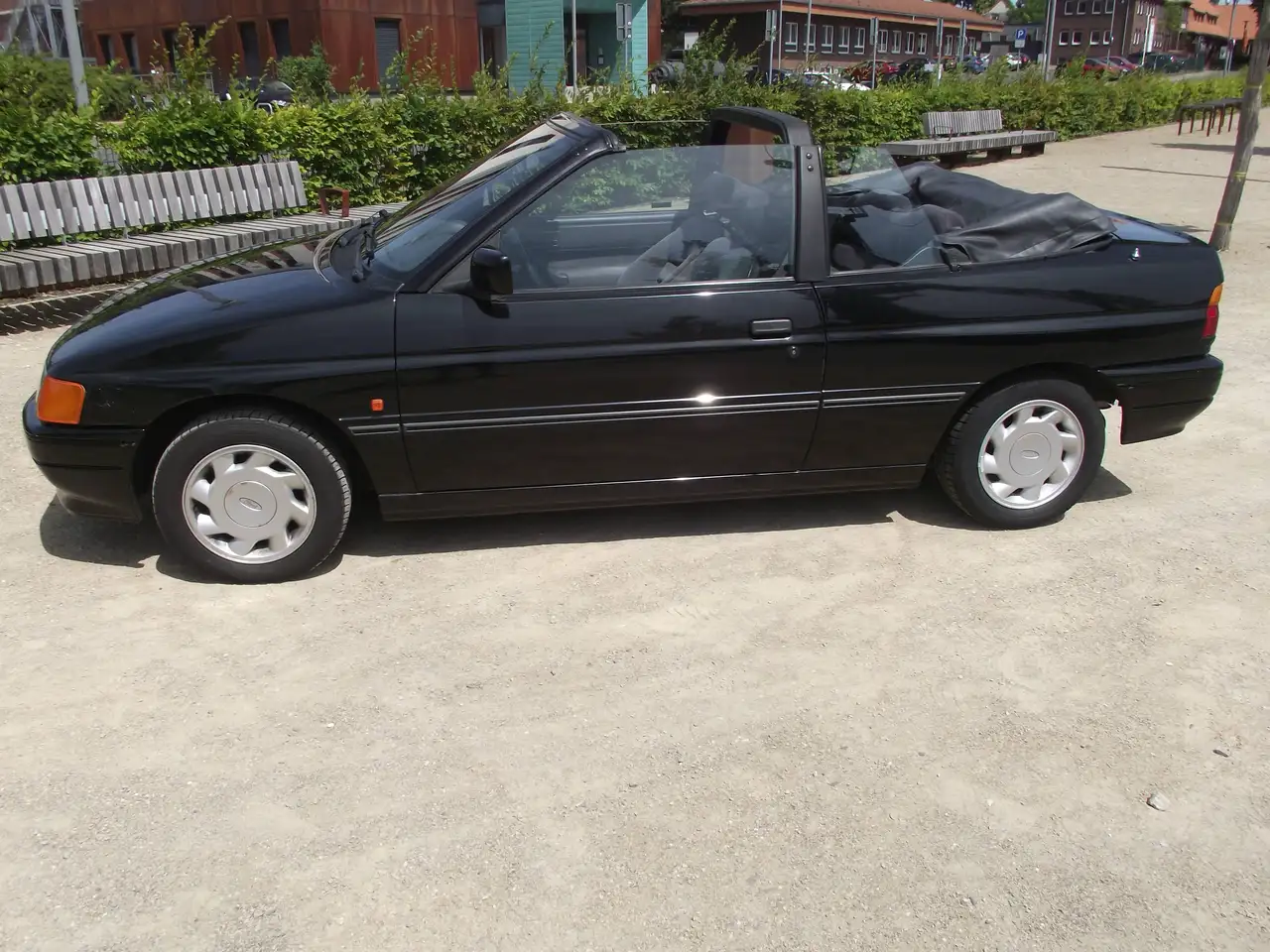 Ford Escort Cabrio, foto 3