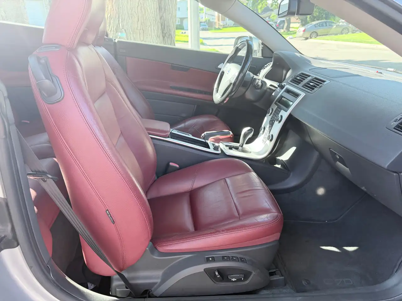 Volvo C70 снимка Volvo C70